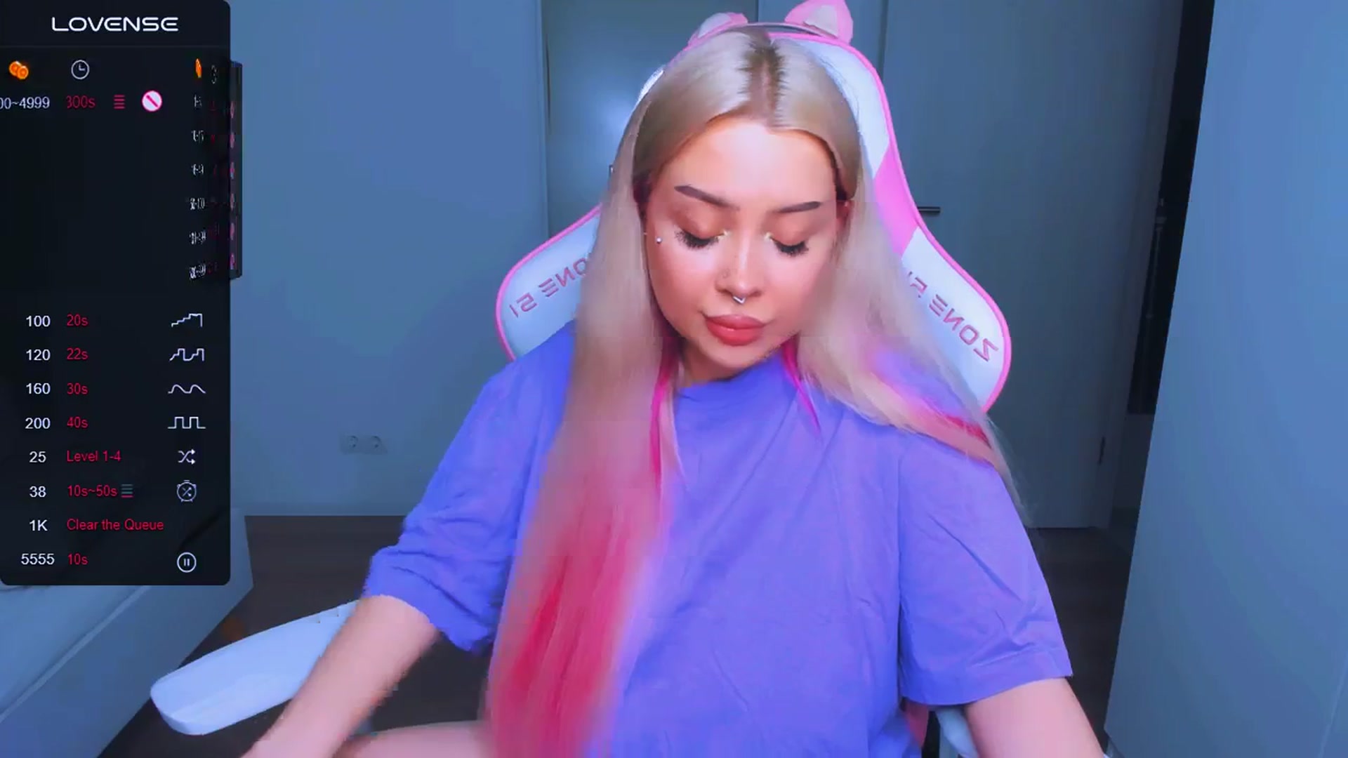 Gallery image thumbnail from MonaLauu's myfreecams stream on, 03/27/2025, 04:44 image 19 of 20