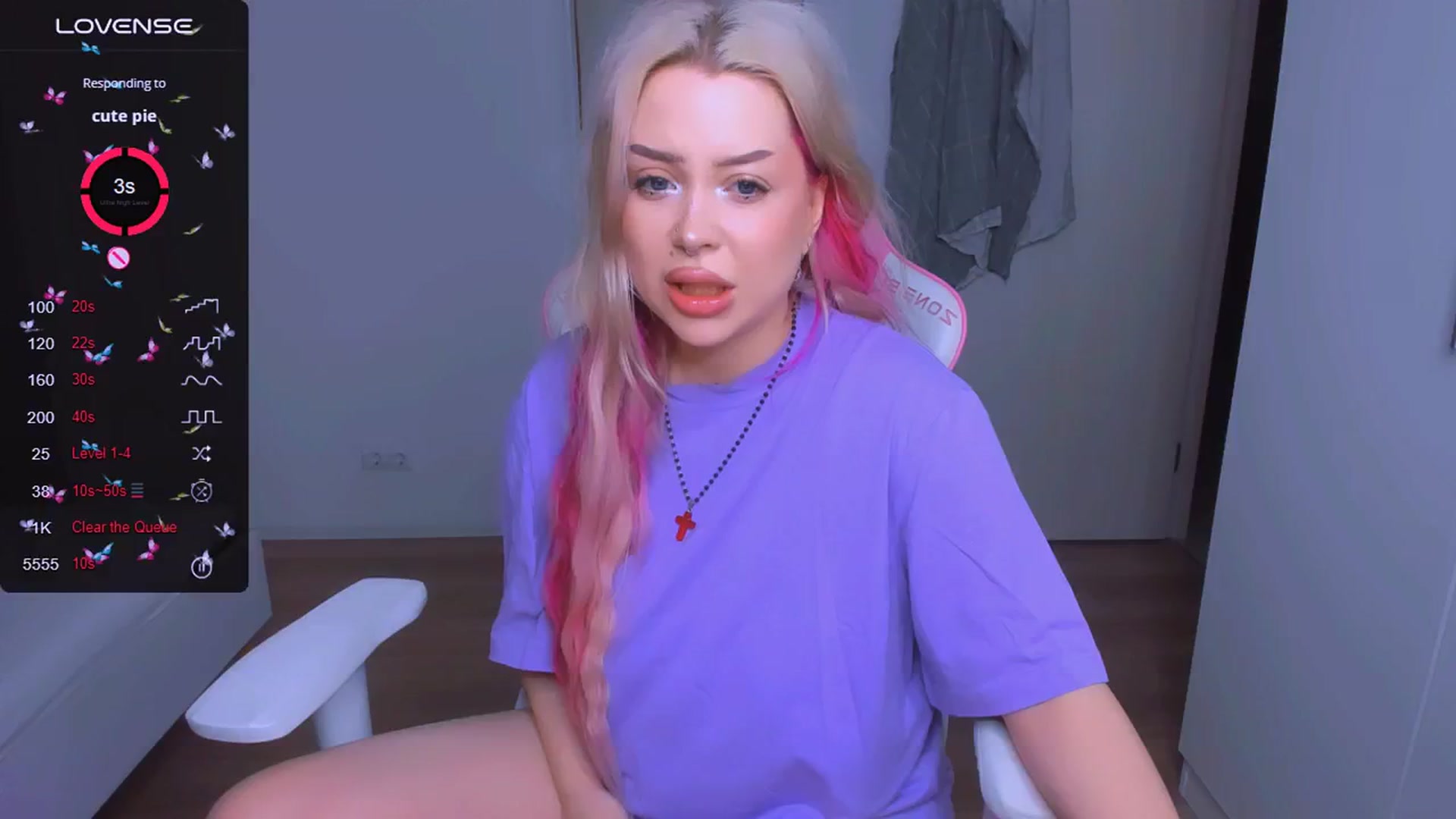 Gallery image thumbnail from MonaLauu's myfreecams stream on, 03/28/2025, 01:37 image 1 of 20