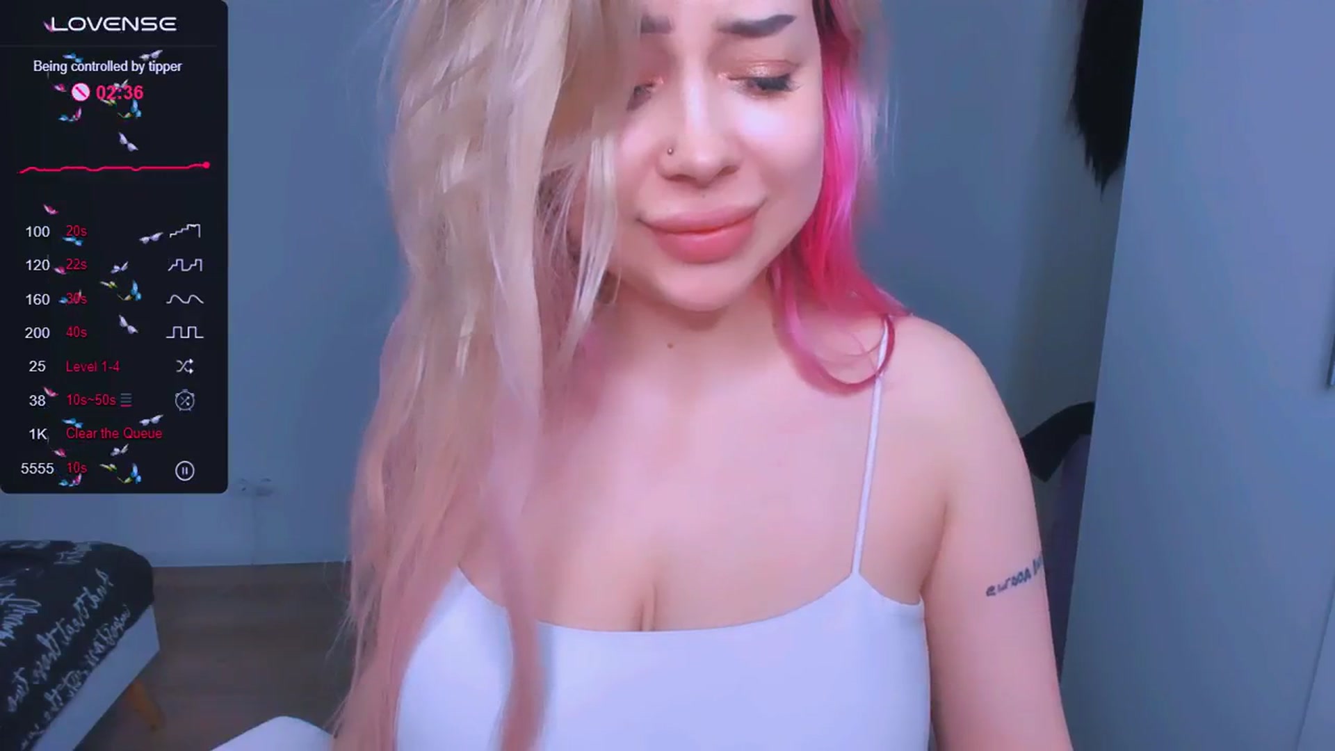 Gallery image thumbnail from MonaLauu's myfreecams stream on, 04/27/2025, 05:41 image 2 of 20
