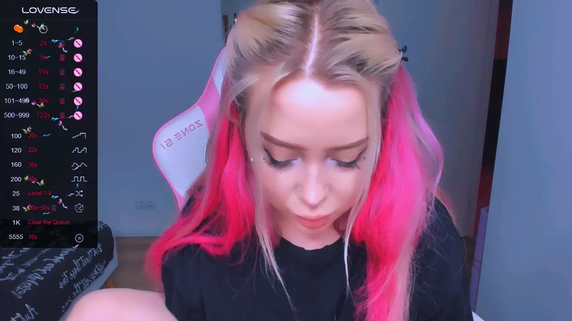 Gallery image thumbnail from MonaLauu's myfreecams stream on, 04/29/2025, 05:56 image 19 of 20