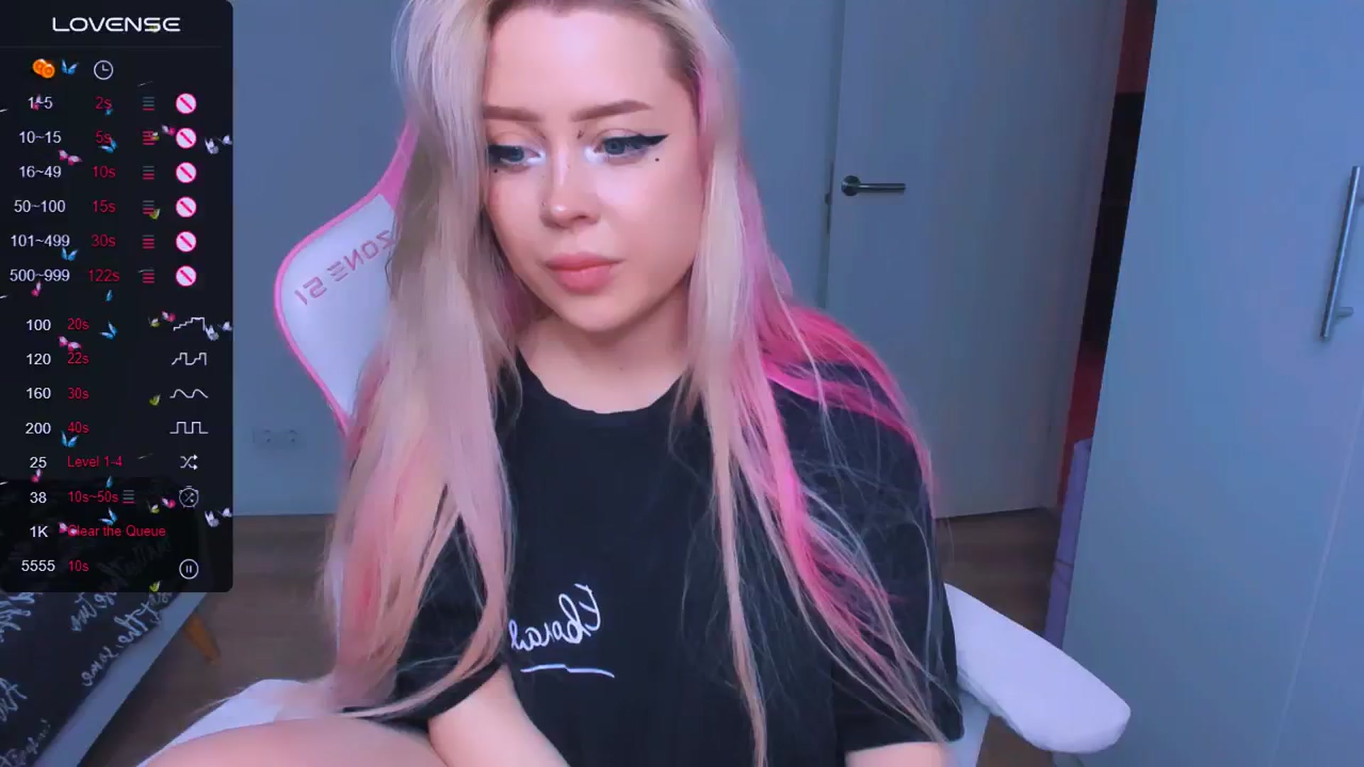 Gallery image thumbnail from MonaLauu's myfreecams stream on, 04/29/2025, 07:20 image 20 of 20