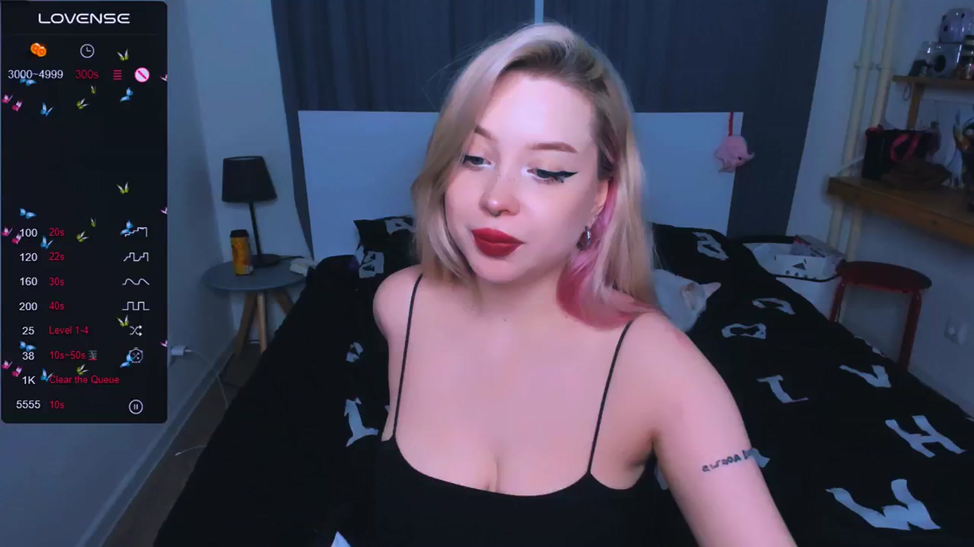 Gallery image thumbnail from MonaLauu's myfreecams stream on, 05/05/2025, 16:42 image 17 of 20