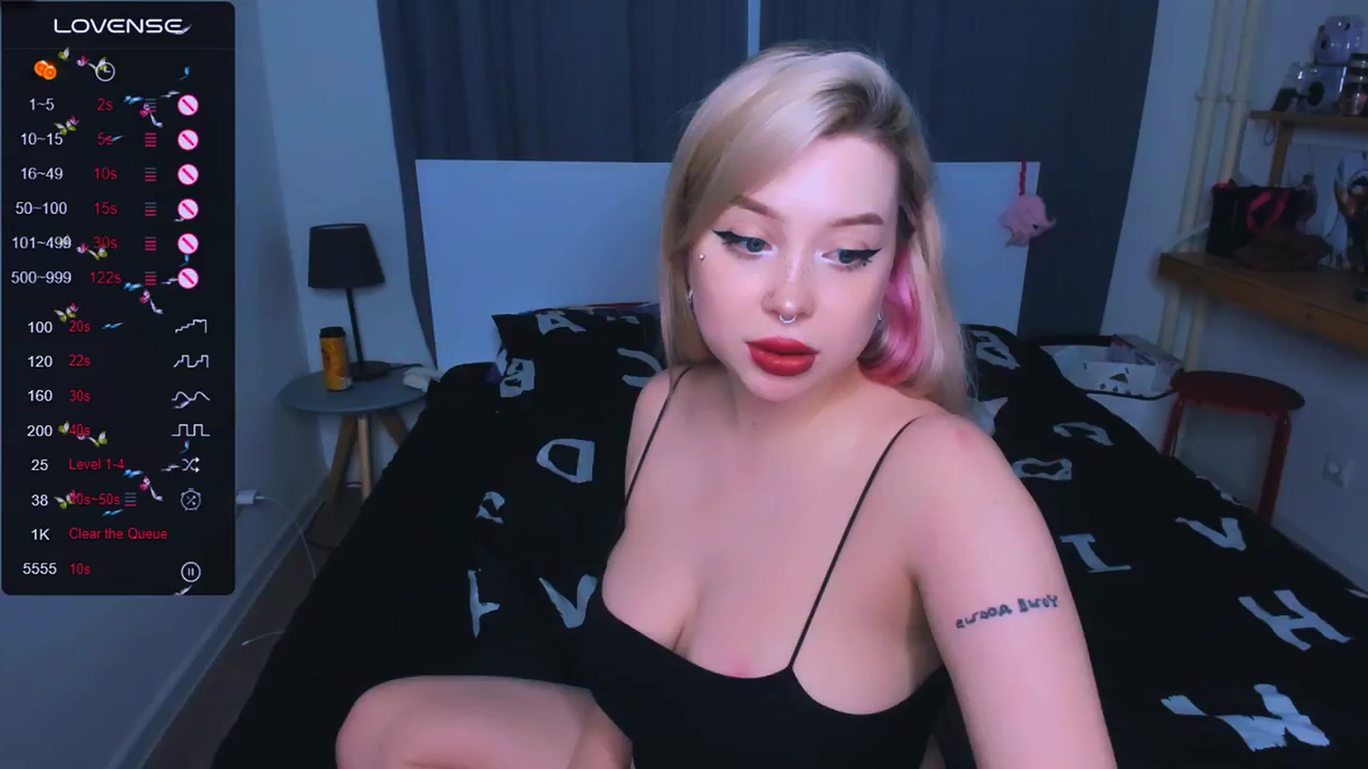 Gallery image thumbnail from MonaLauu's myfreecams stream on, 05/05/2025, 17:06 image 1 of 20