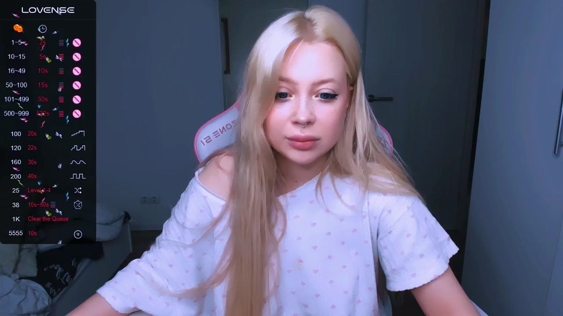 Gallery image thumbnail from MonaLauu's myfreecams stream on, 05/15/2025, 10:02 image 7 of 20