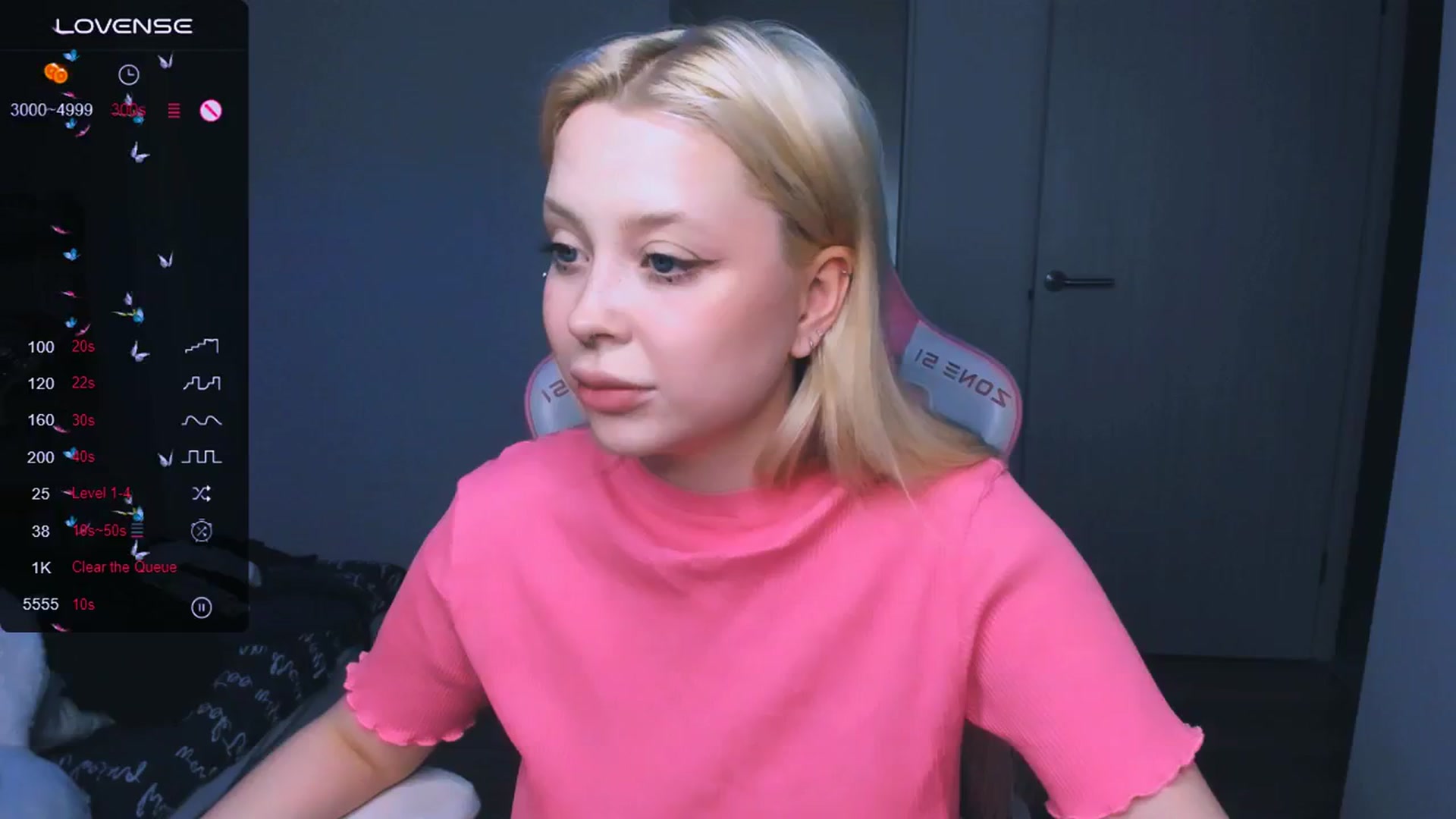 Gallery image thumbnail from MonaLauu's myfreecams stream on, 05/21/2025, 24:23 image 1 of 20