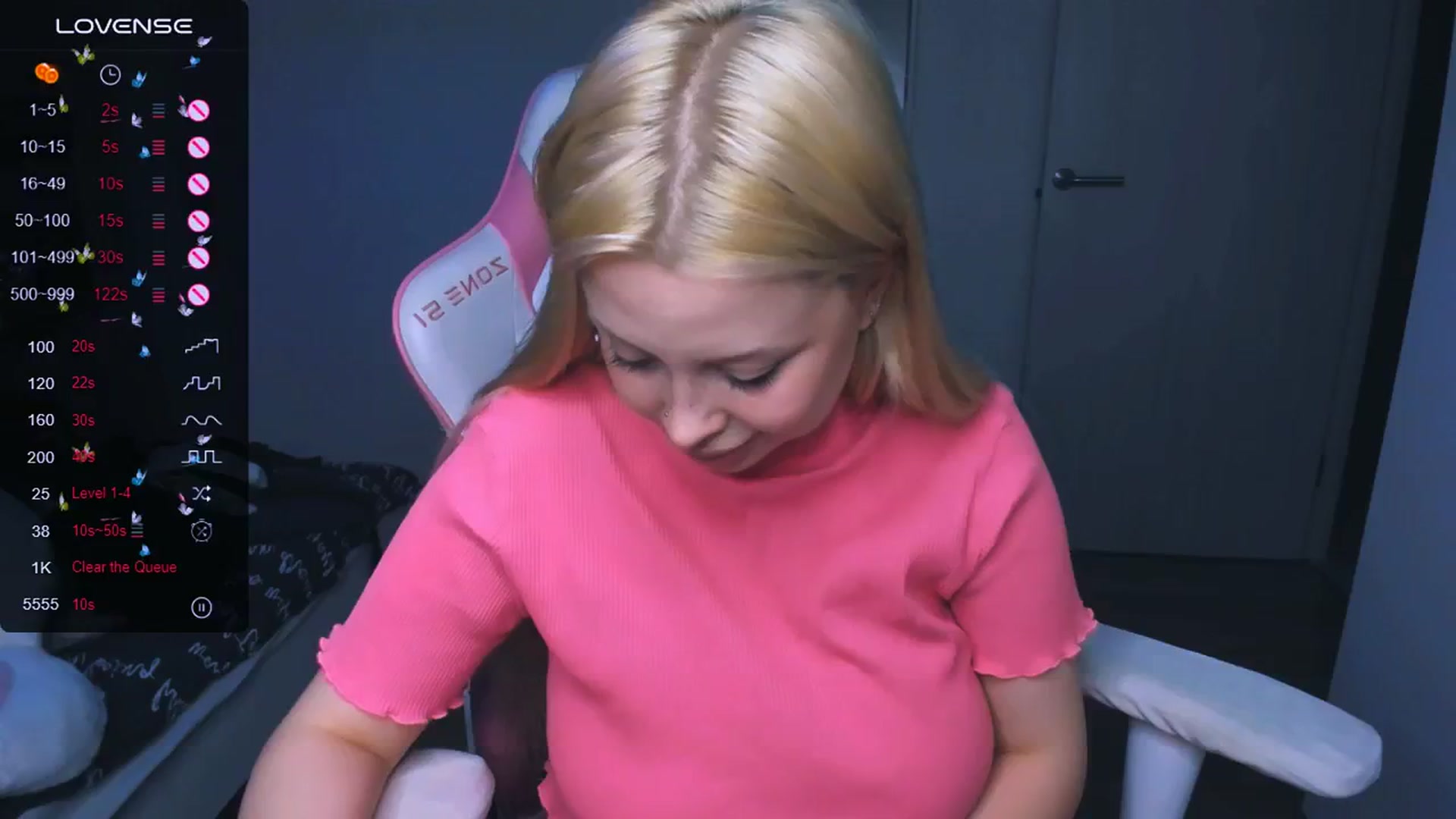 Gallery image thumbnail from MonaLauu's myfreecams stream on, 05/21/2025, 24:23 image 10 of 20