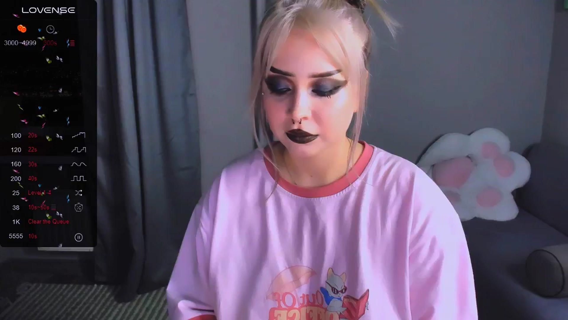 Gallery image thumbnail from MonaLauu's myfreecams stream on, 11/30/2025, 03:07 image 14 of 20