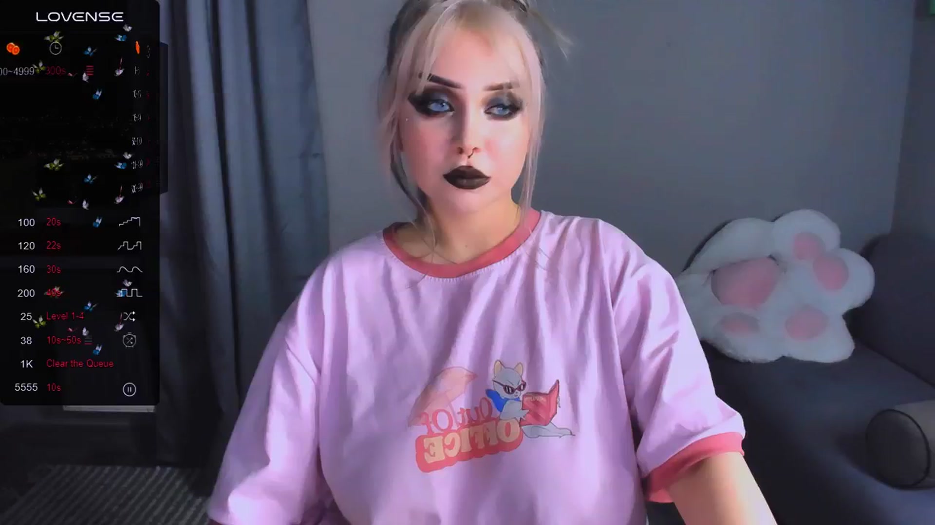 Gallery image thumbnail from MonaLauu's myfreecams stream on, 11/30/2025, 03:07 image 1 of 20