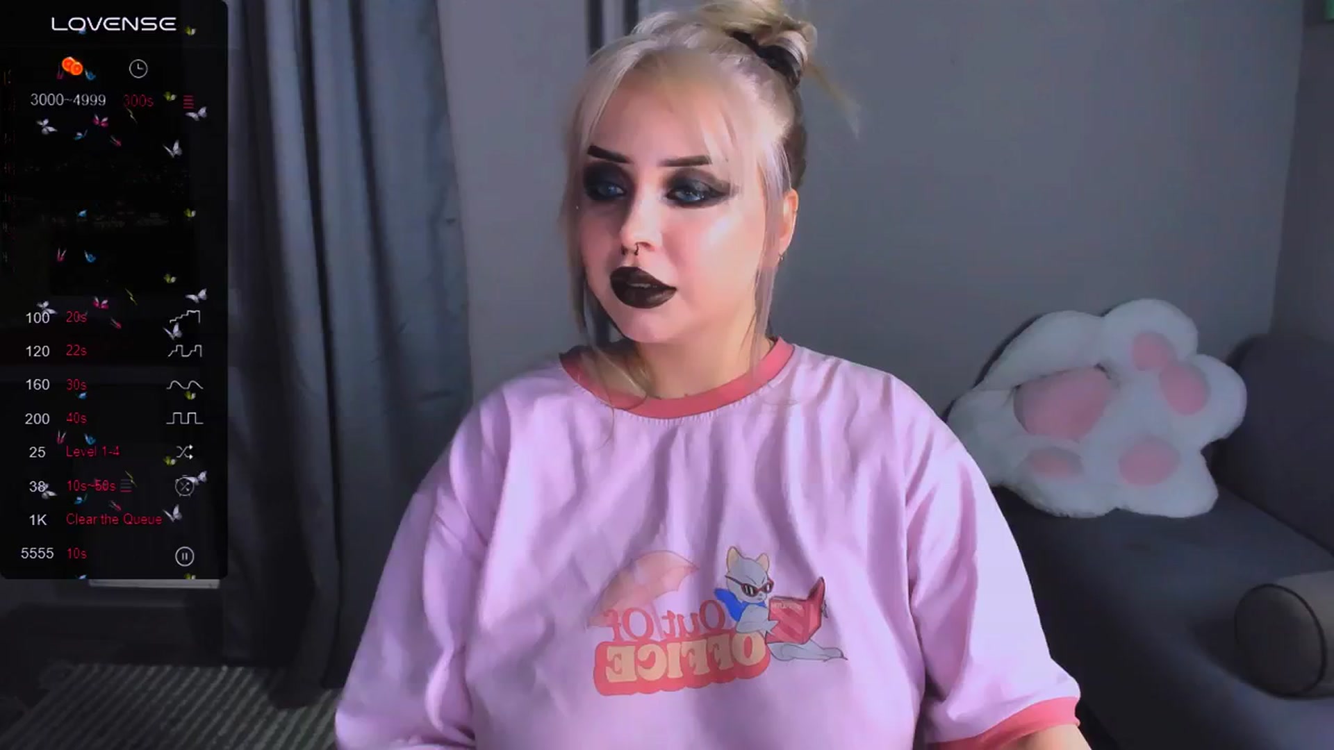 Gallery image thumbnail from MonaLauu's myfreecams stream on, 11/30/2025, 03:07 image 13 of 20