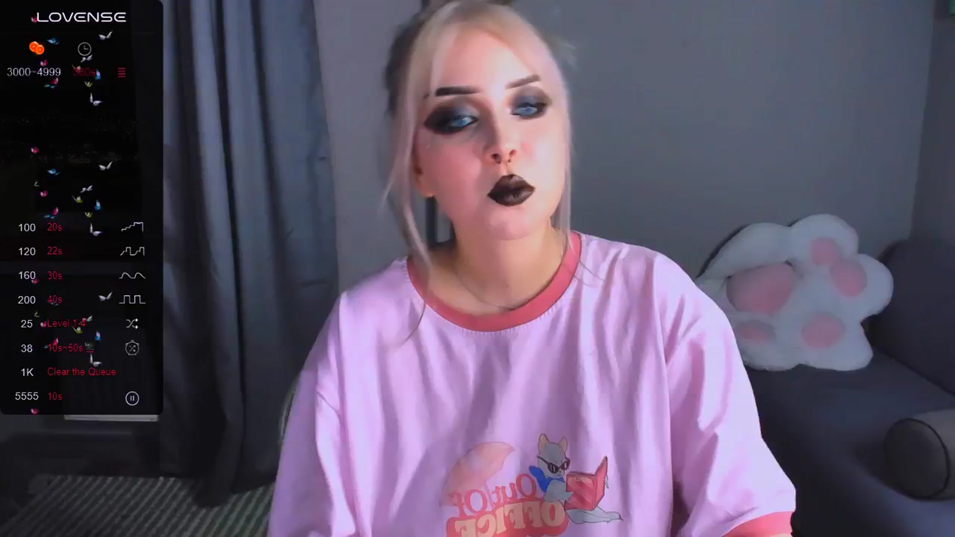 Gallery image thumbnail from MonaLauu's myfreecams stream on, 11/30/2025, 03:07 image 7 of 20
