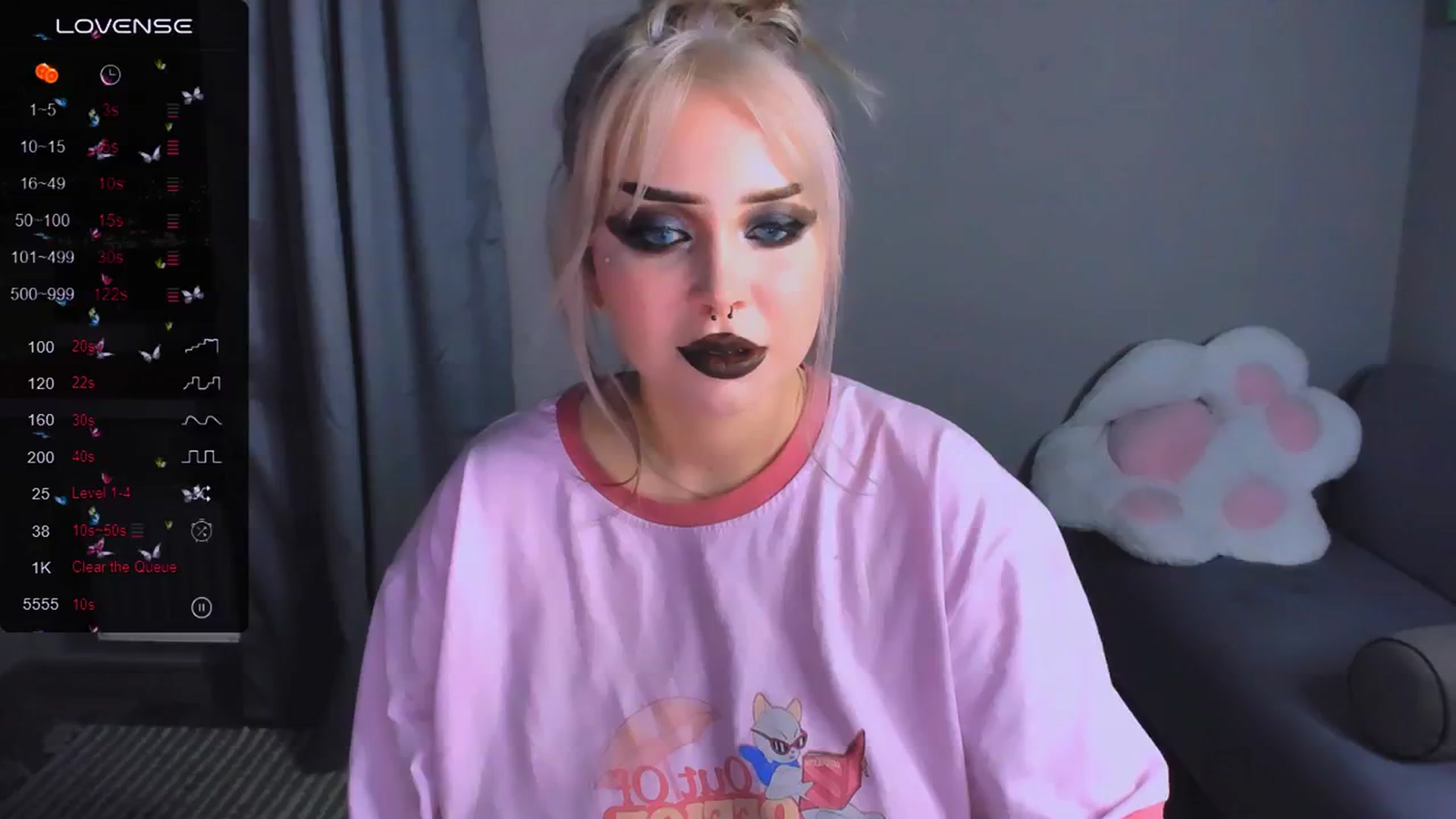 Gallery image thumbnail from MonaLauu's myfreecams stream on, 11/30/2025, 03:07 image 10 of 20