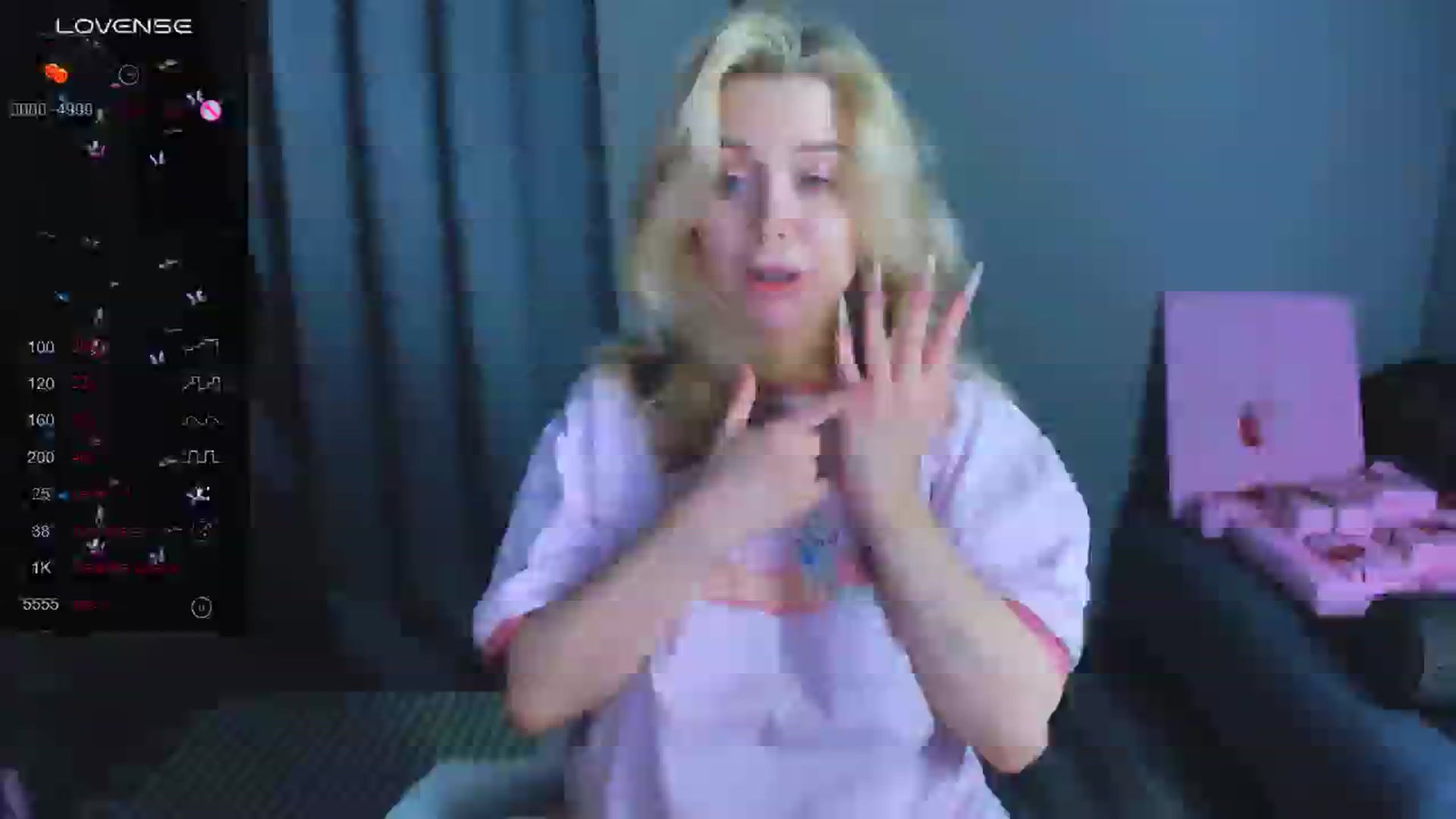 Gallery image thumbnail from MonaLauu's myfreecams stream on, 12/18/2025, 20:44 image 19 of 20