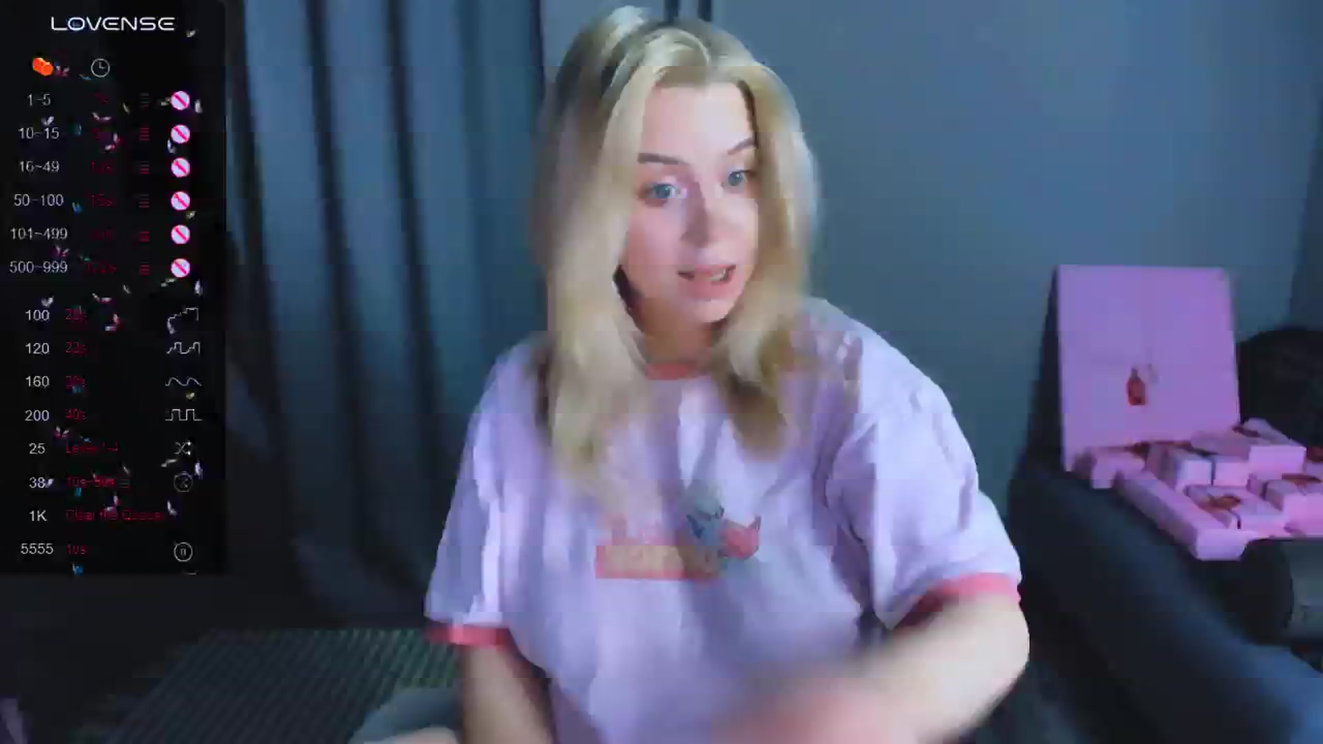 Gallery image thumbnail from MonaLauu's myfreecams stream on, 12/18/2025, 20:44 image 16 of 20