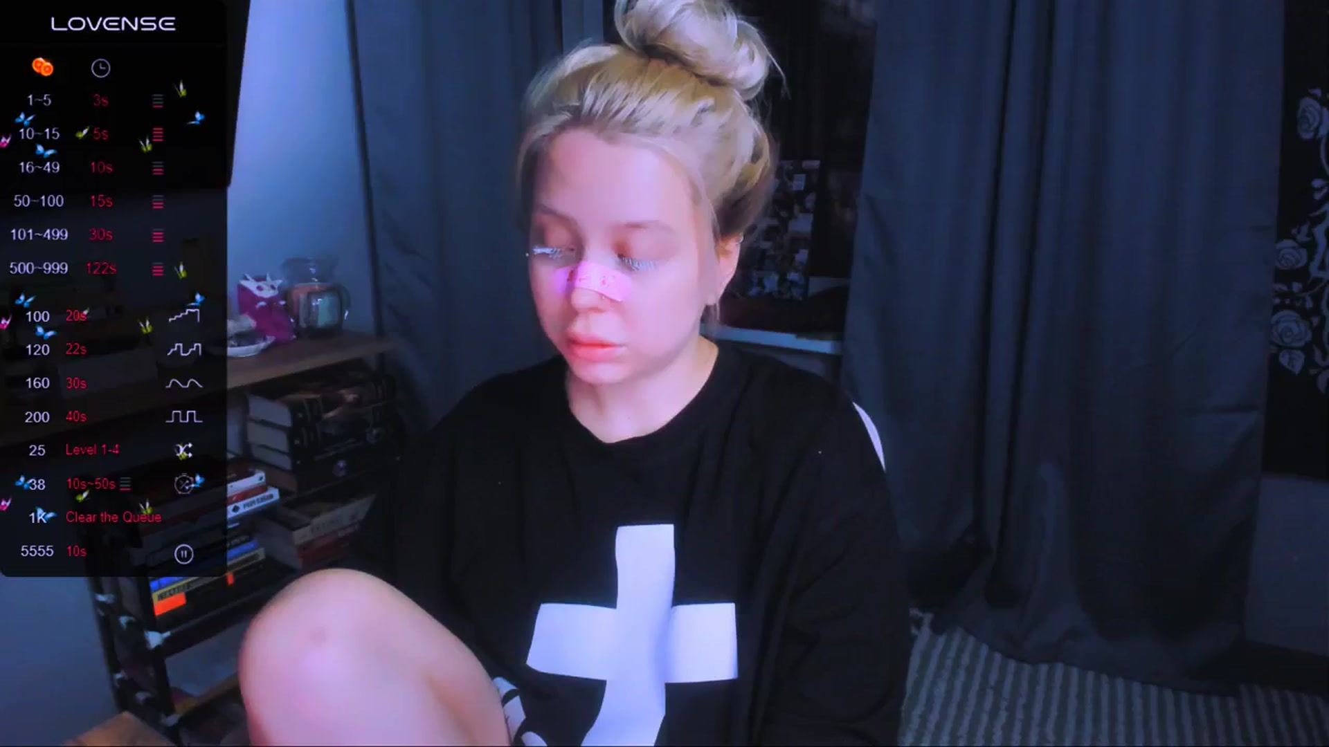 Gallery image thumbnail from MonaLauu's myfreecams stream on, 03/20/2026, 24:58 image 12 of 20