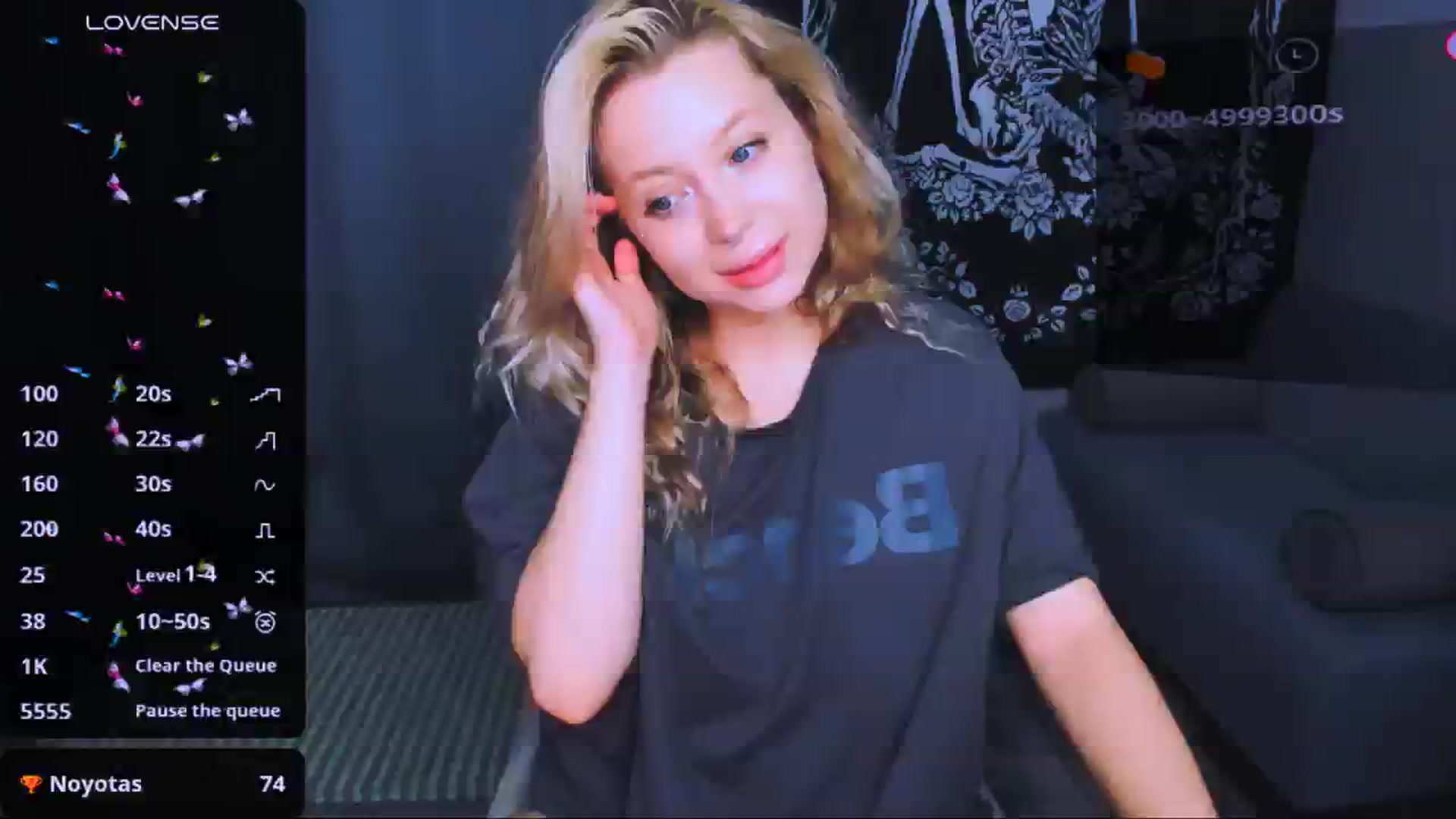 Gallery image thumbnail from MonaLauu's myfreecams stream on, 04/15/2026, 01:17 image 3 of 20