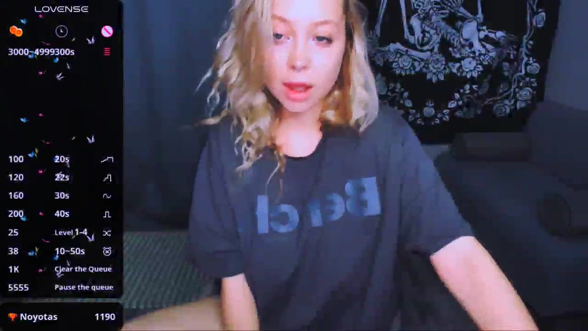 Gallery image thumbnail from MonaLauu's myfreecams stream on, 04/15/2026, 01:17 image 14 of 20