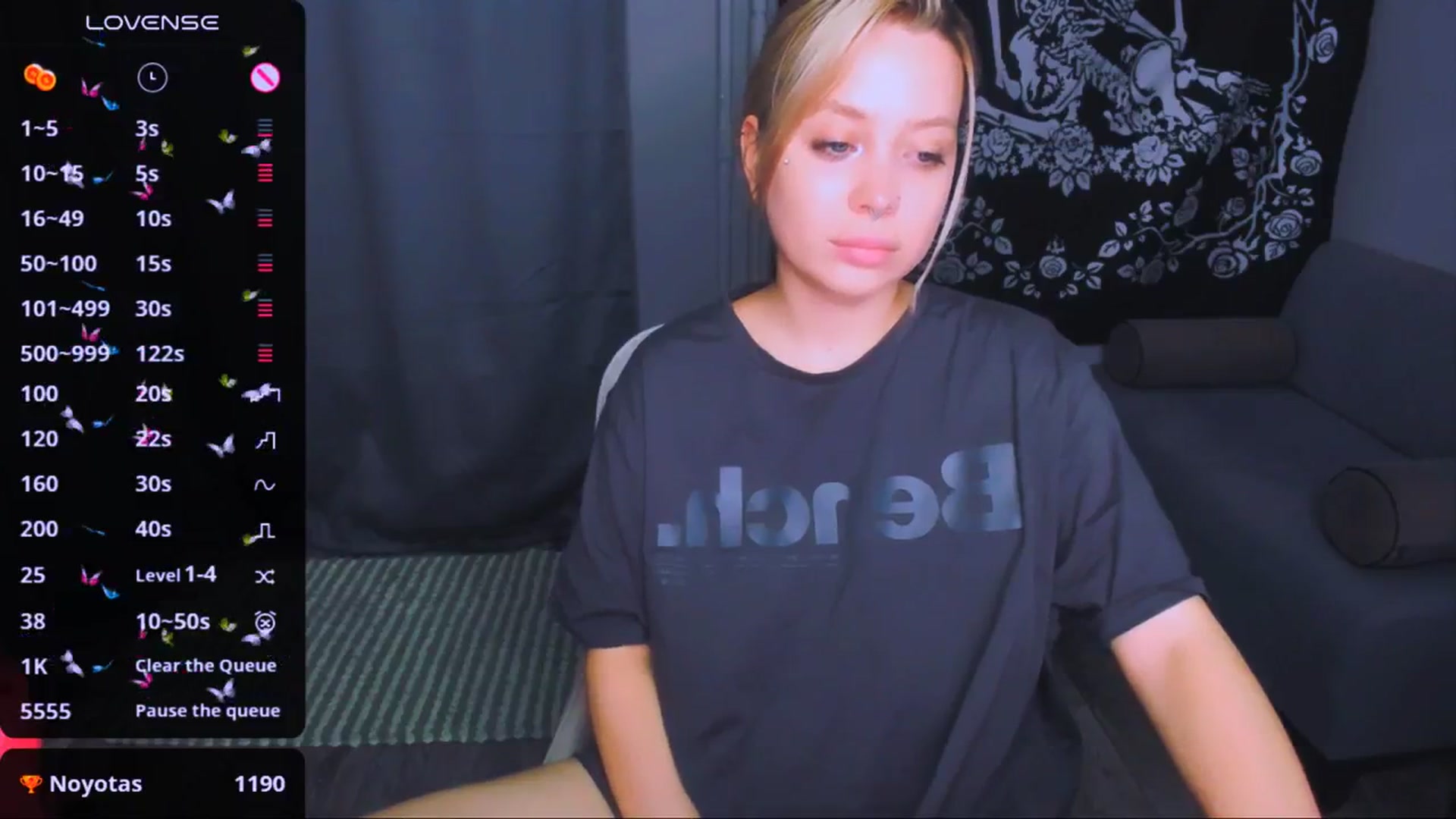 Gallery image thumbnail from MonaLauu's myfreecams stream on, 04/15/2026, 03:21 image 16 of 20