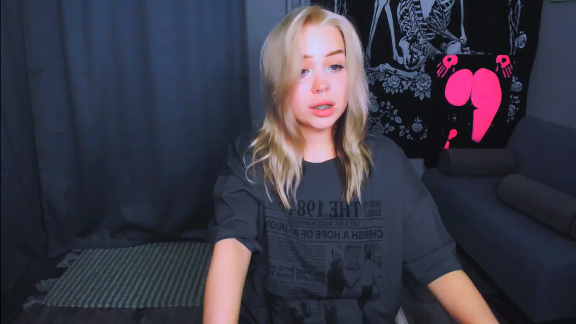 Gallery image thumbnail from MonaLauu's myfreecams stream on, 04/23/2026, 20:32 image 8 of 20