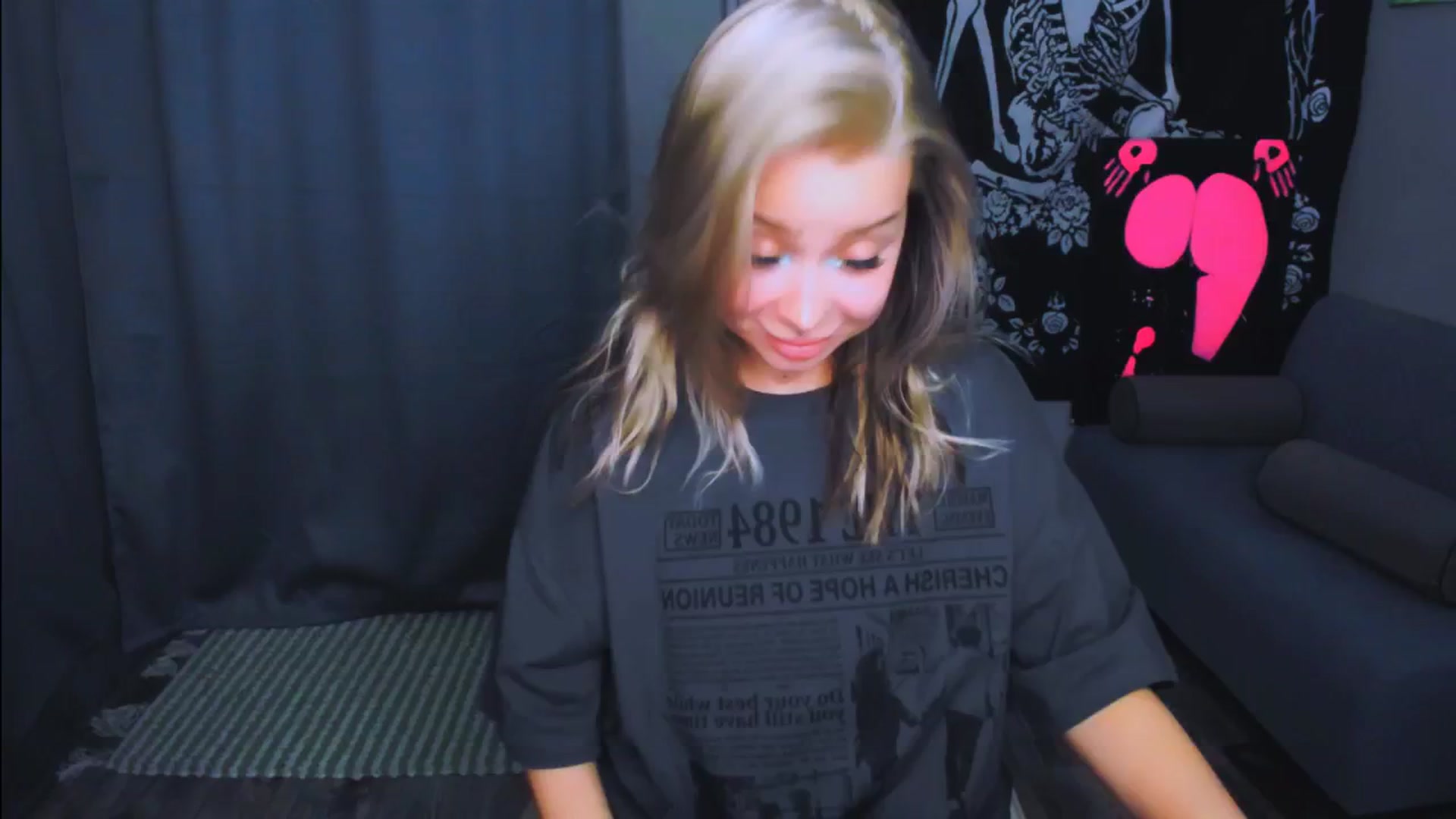 Gallery image thumbnail from MonaLauu's myfreecams stream on, 04/23/2026, 20:32 image 6 of 20