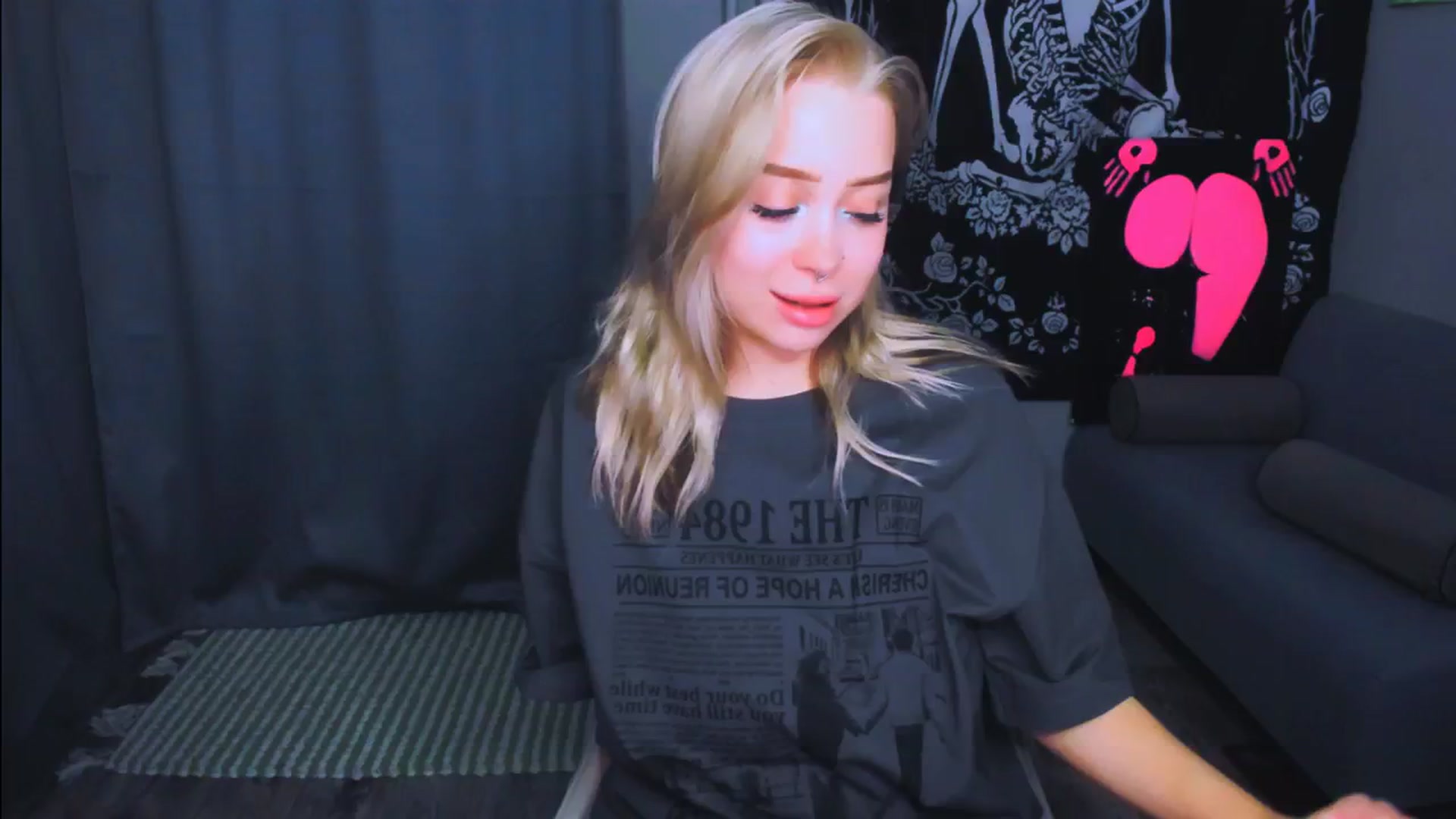 Gallery image thumbnail from MonaLauu's myfreecams stream on, 04/23/2026, 20:32 image 11 of 20
