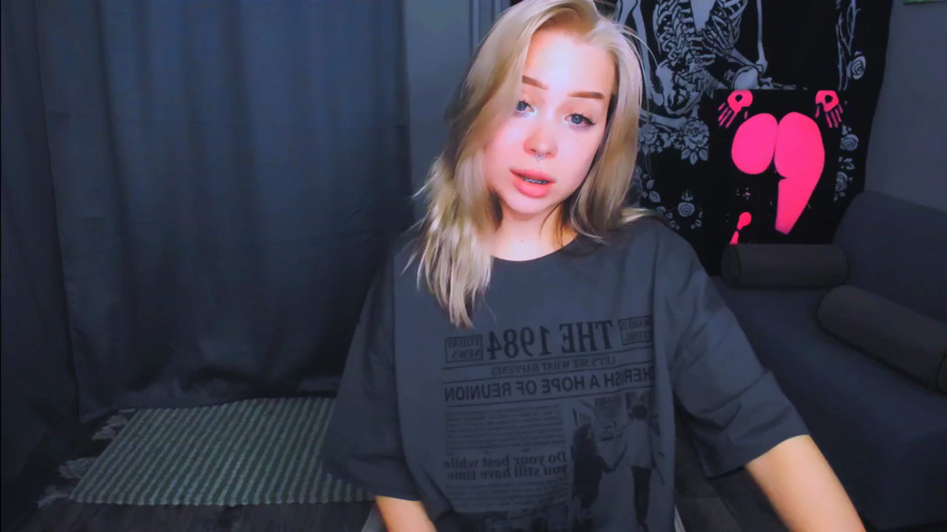Gallery image thumbnail from MonaLauu's myfreecams stream on, 04/23/2026, 20:32 image 16 of 20