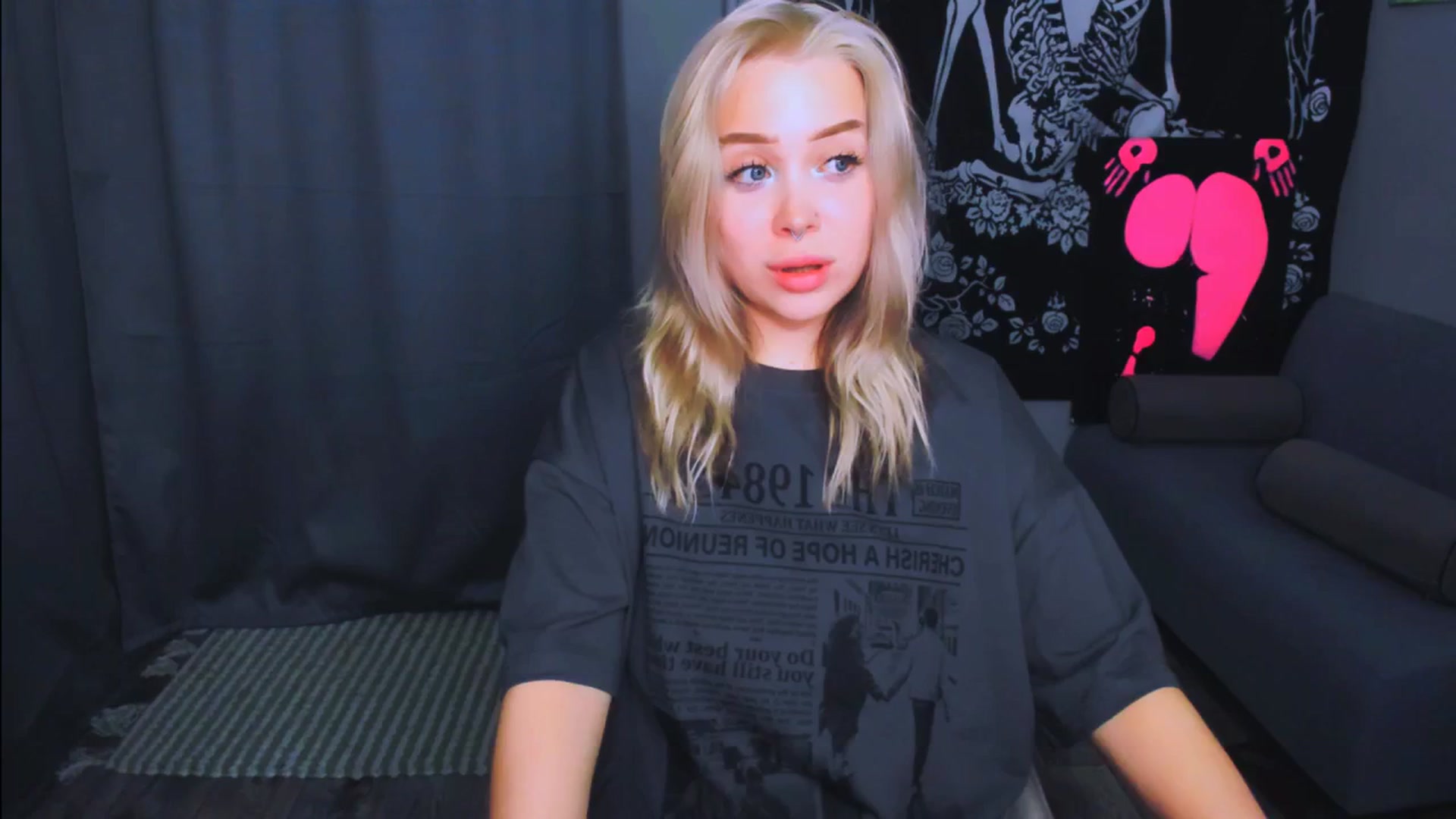 Gallery image thumbnail from MonaLauu's myfreecams stream on, 04/23/2026, 20:32 image 10 of 20