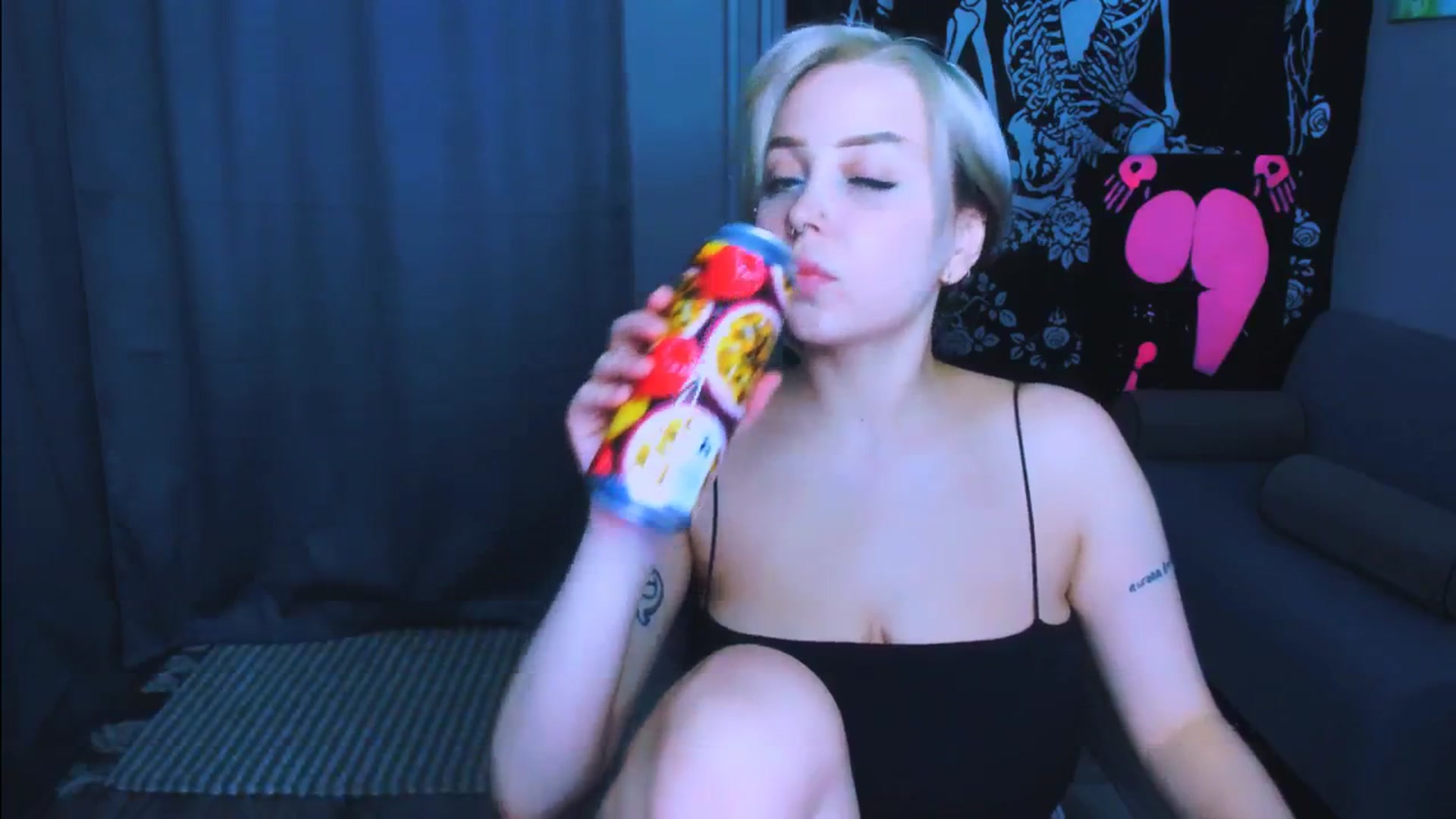 Gallery image thumbnail from MonaLauu's myfreecams stream on, 04/23/2026, 21:23 image 19 of 20