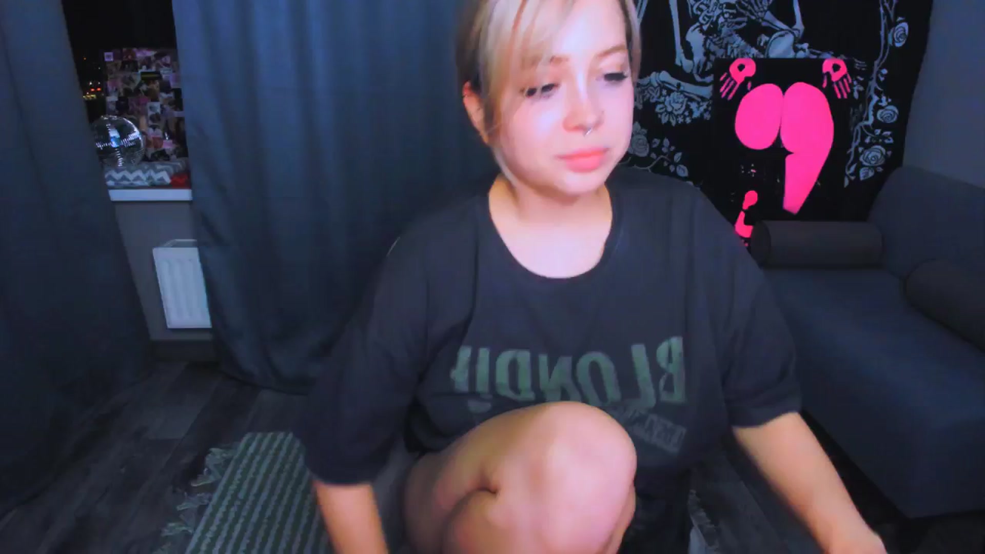 Gallery image thumbnail from MonaLauu's myfreecams stream on, 04/24/2026, 21:56 image 8 of 20