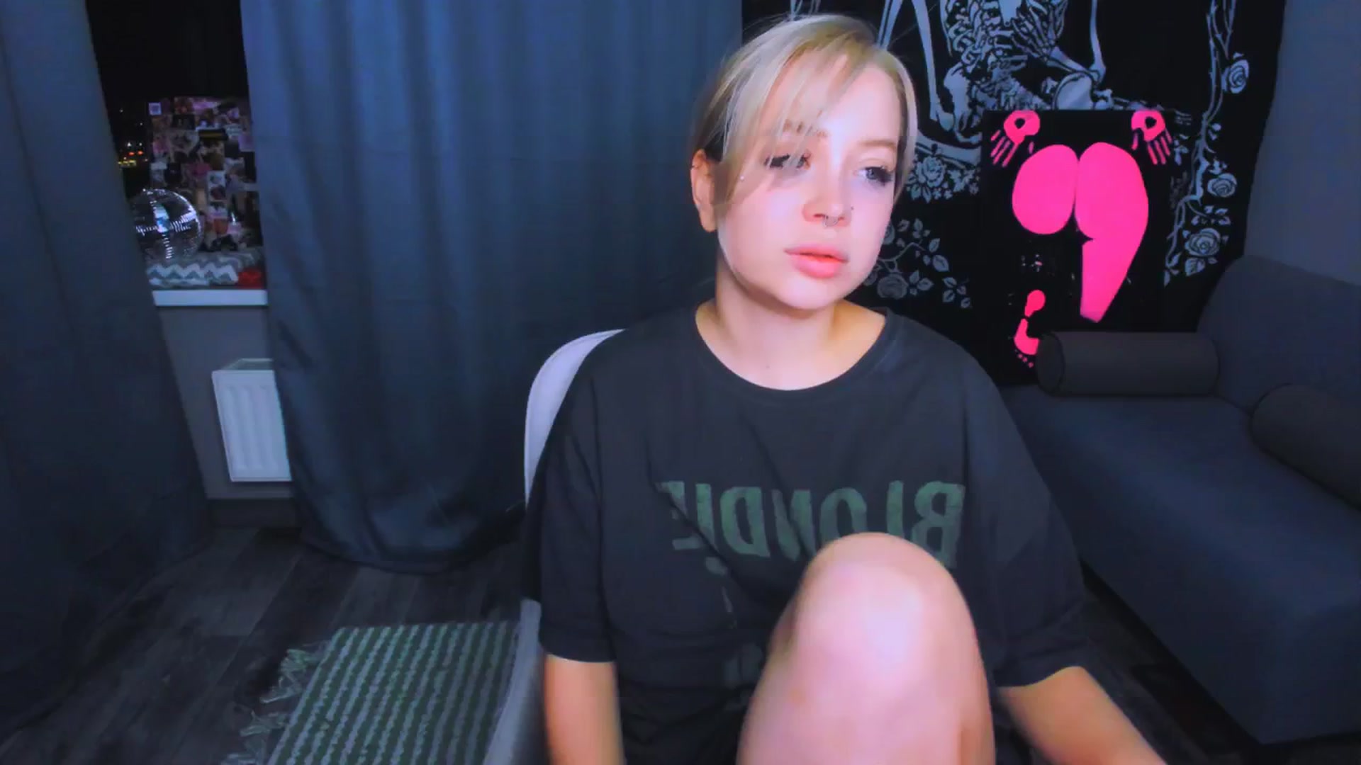 Gallery image thumbnail from MonaLauu's myfreecams stream on, 04/24/2026, 21:56 image 13 of 20
