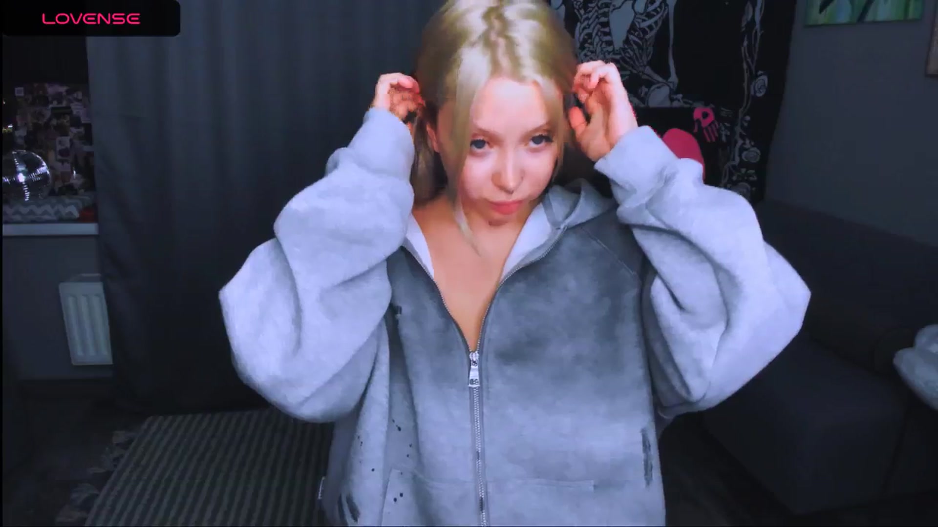 Gallery image thumbnail from MonaLauu's myfreecams stream on, 04/29/2026, 01:34 image 7 of 20