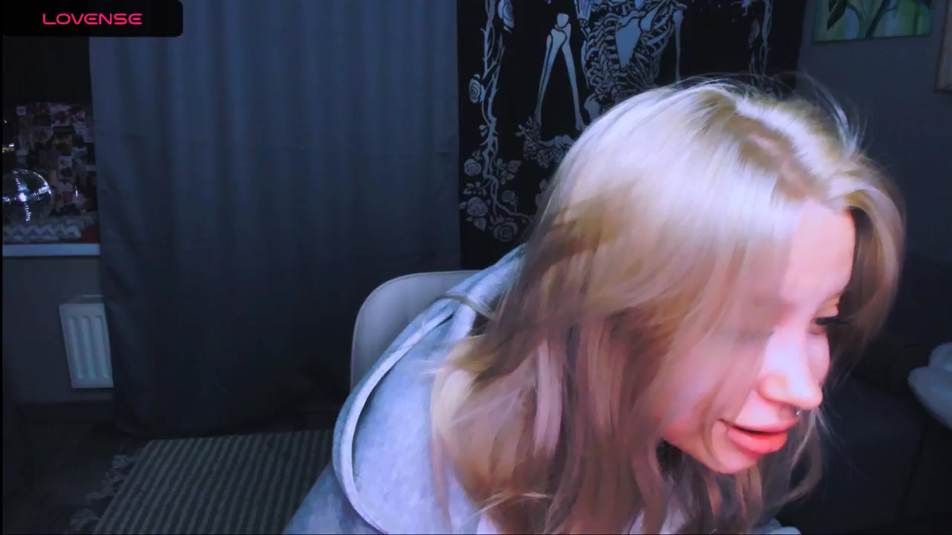 Gallery image thumbnail from MonaLauu's myfreecams stream on, 04/29/2026, 01:34 image 1 of 20
