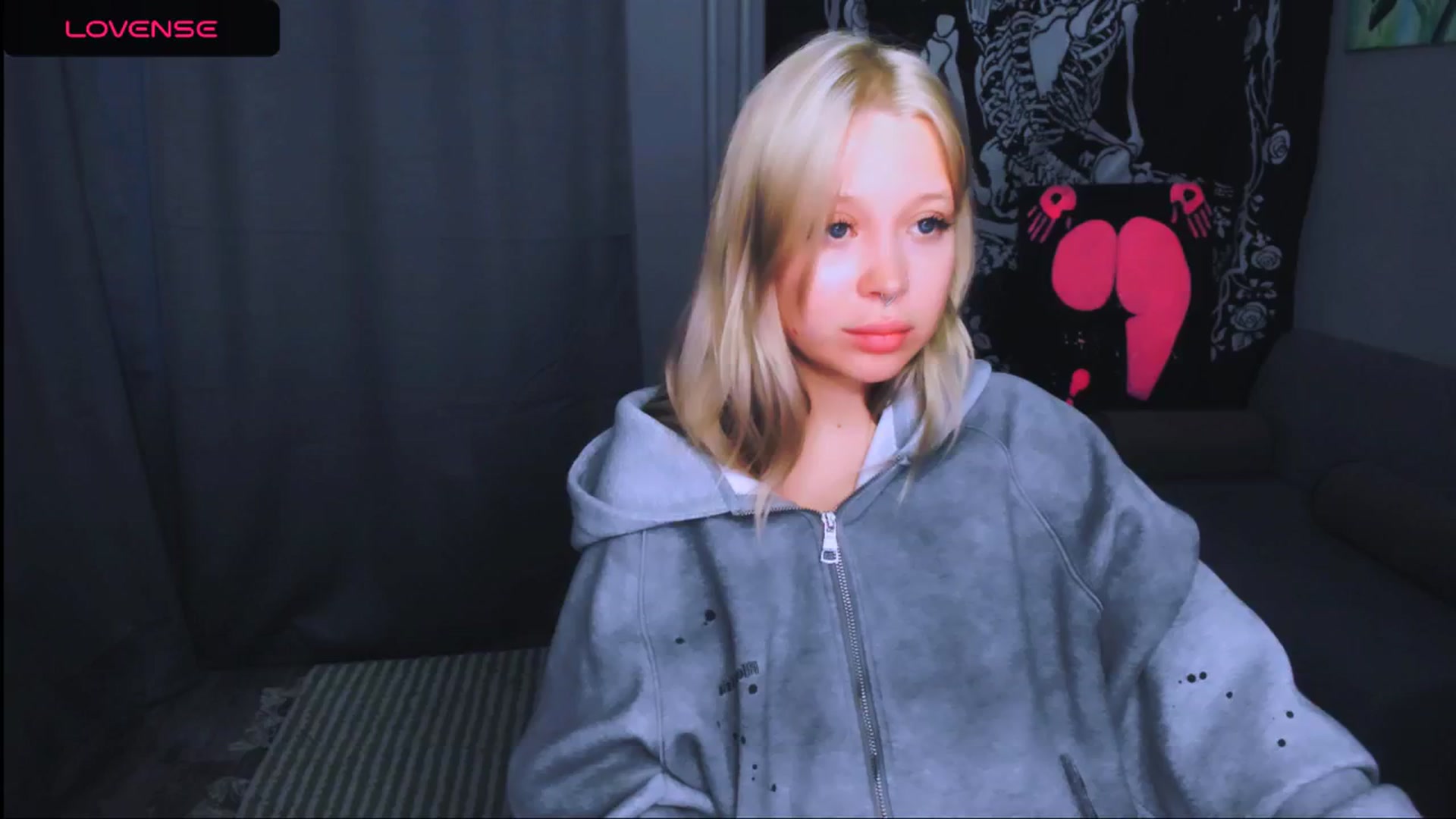 Gallery image thumbnail from MonaLauu's myfreecams stream on, 04/29/2026, 02:20 image 11 of 20