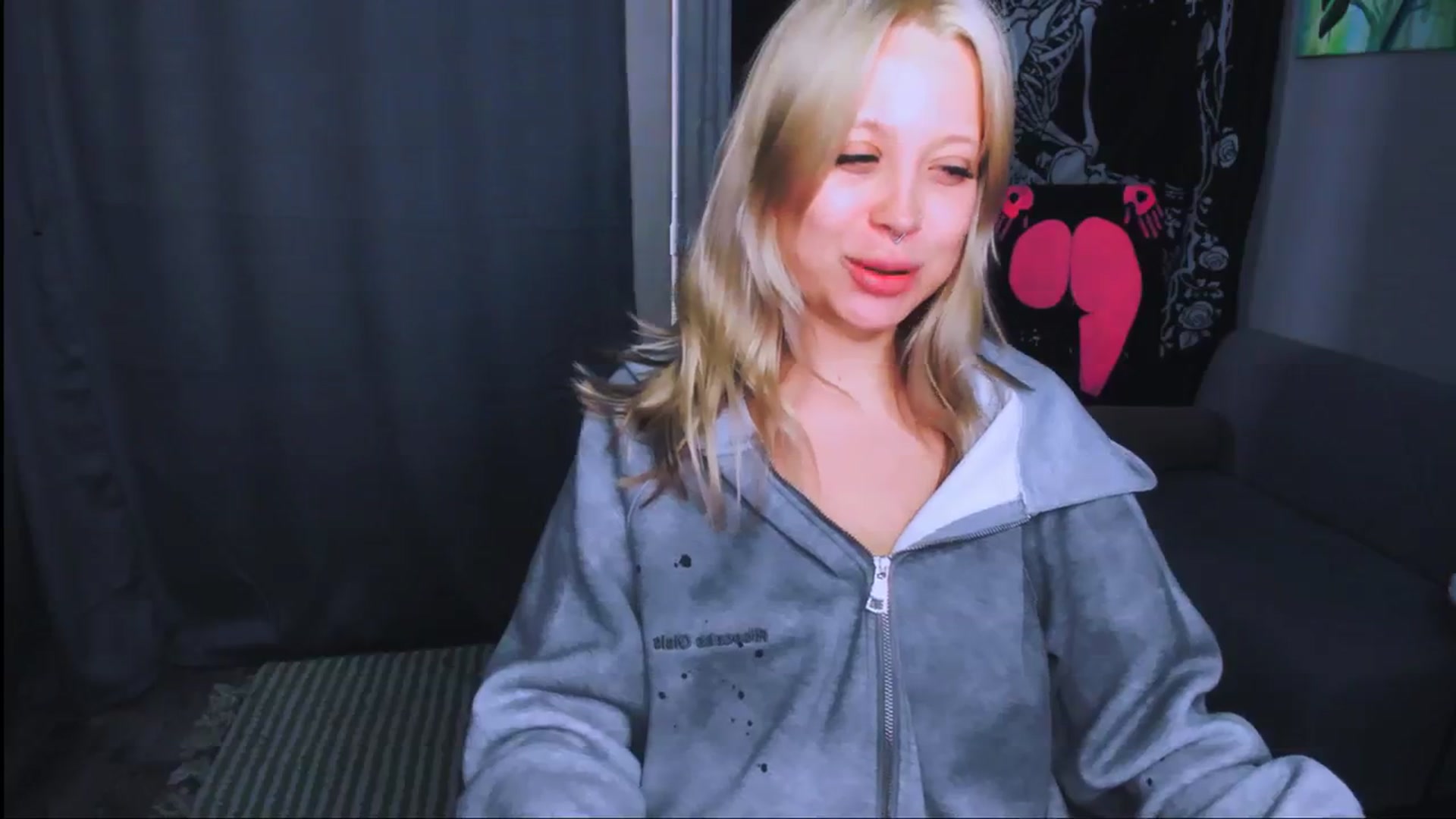 Gallery image thumbnail from MonaLauu's myfreecams stream on, 04/29/2026, 06:56 image 9 of 20