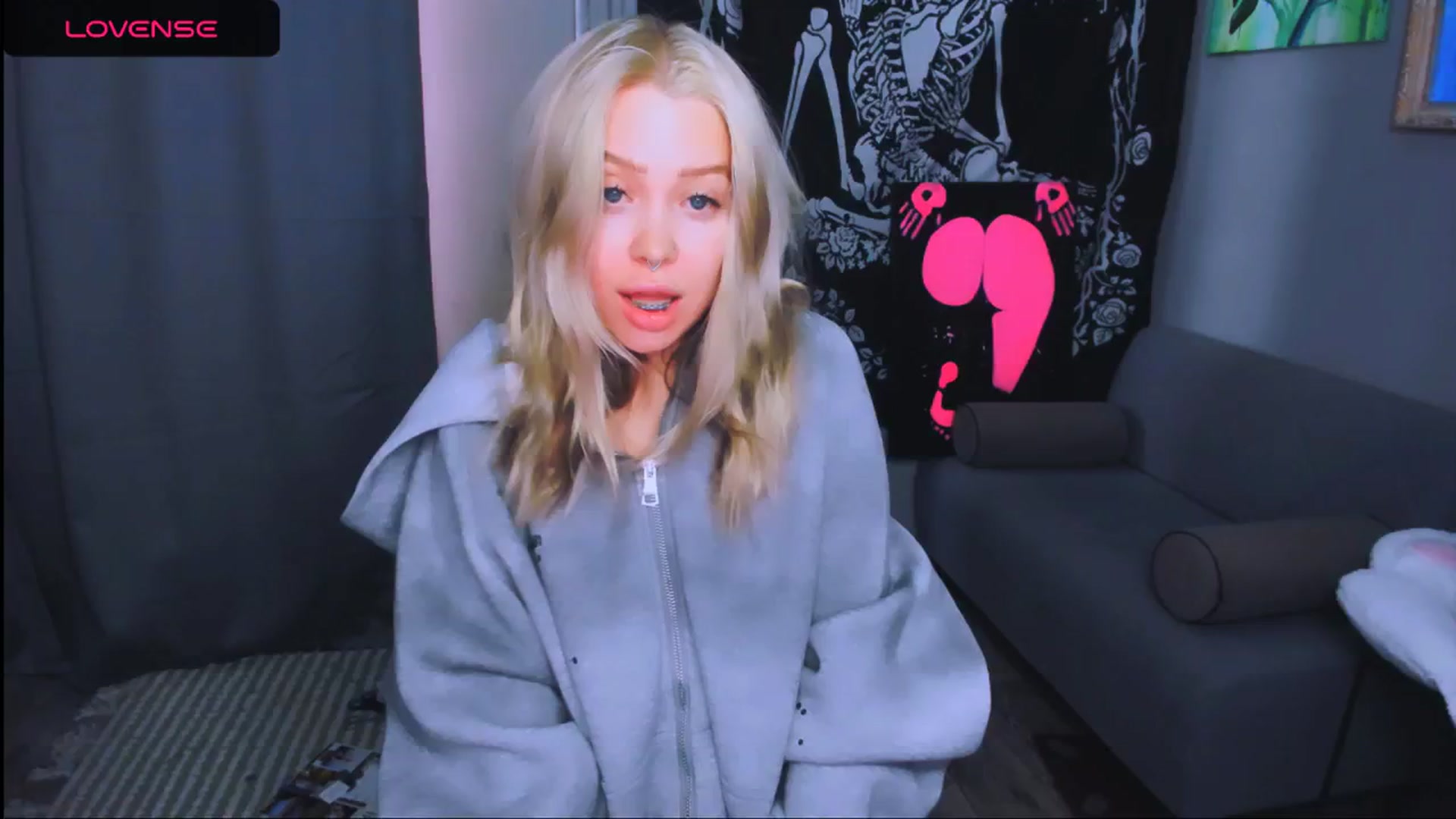 Gallery image thumbnail from MonaLauu's myfreecams stream on, 04/30/2026, 03:32 image 6 of 20