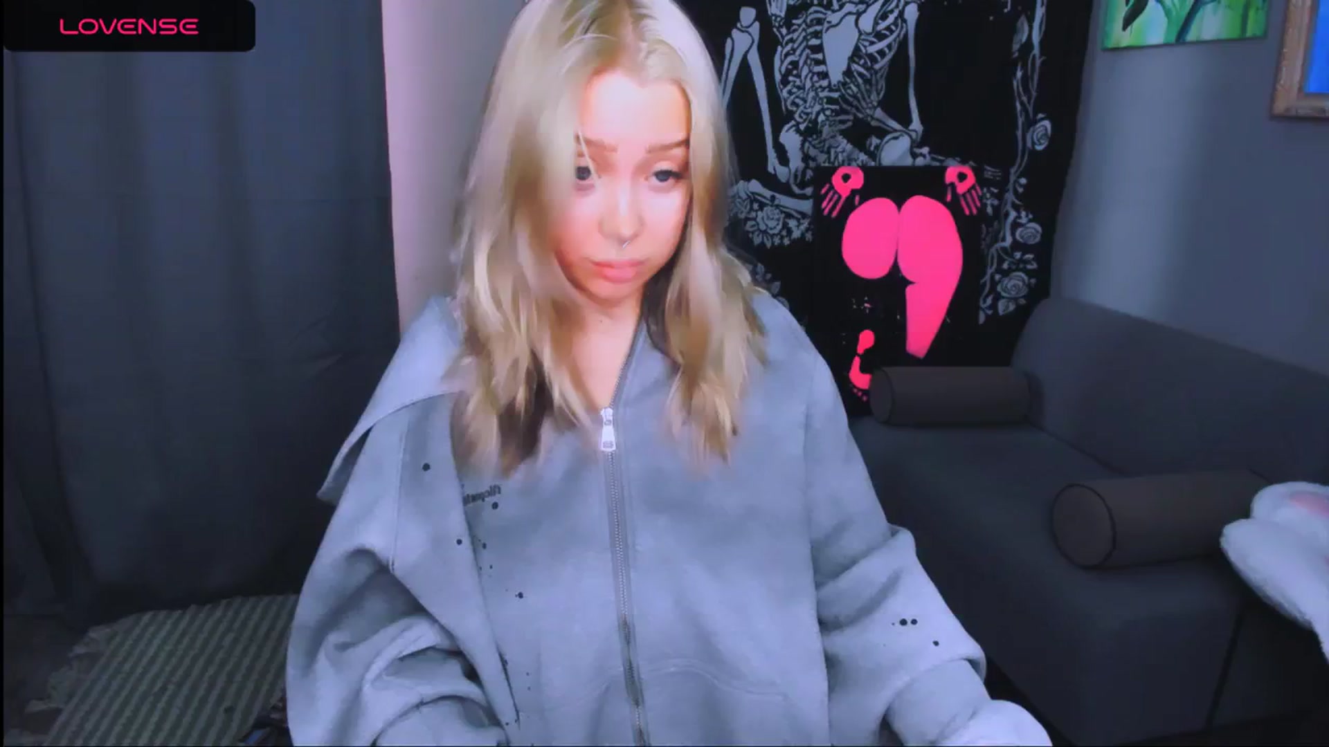Gallery image thumbnail from MonaLauu's myfreecams stream on, 04/30/2026, 03:32 image 8 of 20