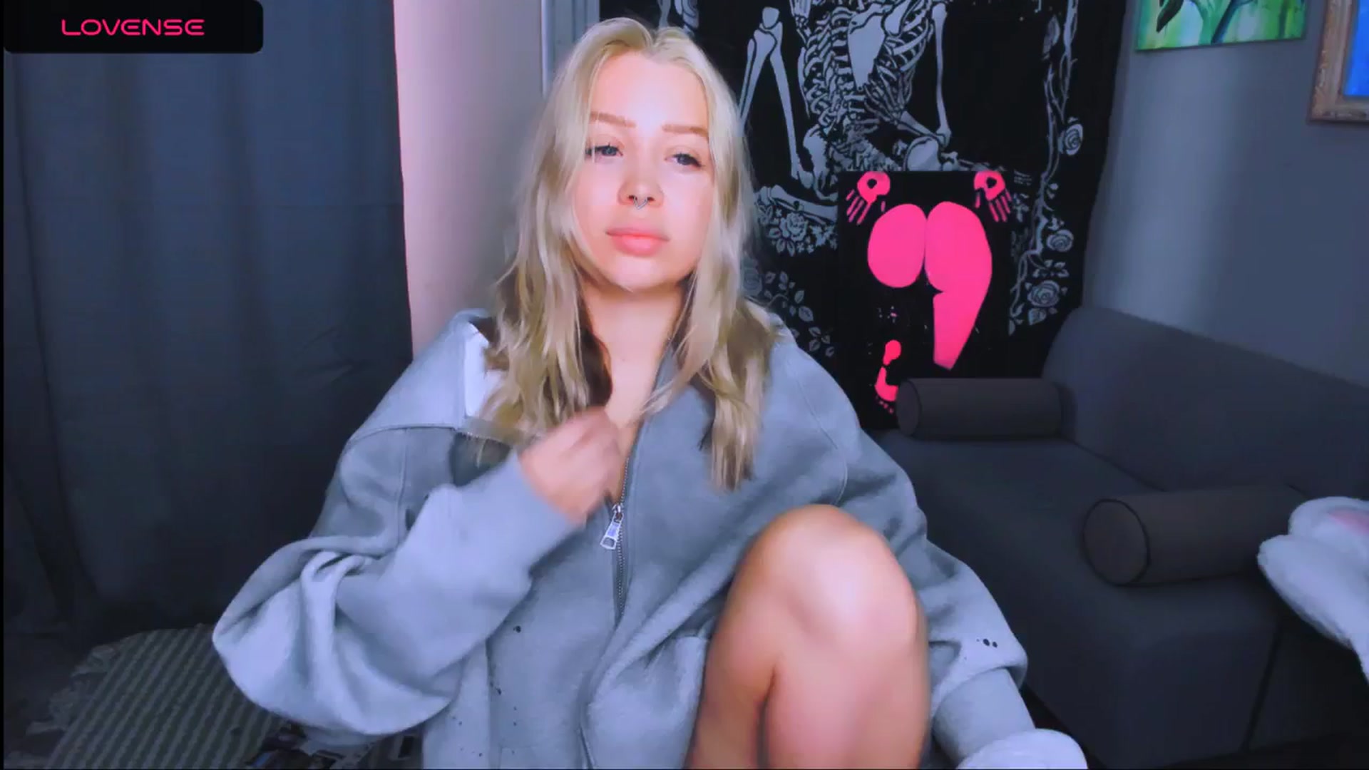 Gallery image thumbnail from MonaLauu's myfreecams stream on, 04/30/2026, 03:32 image 11 of 20