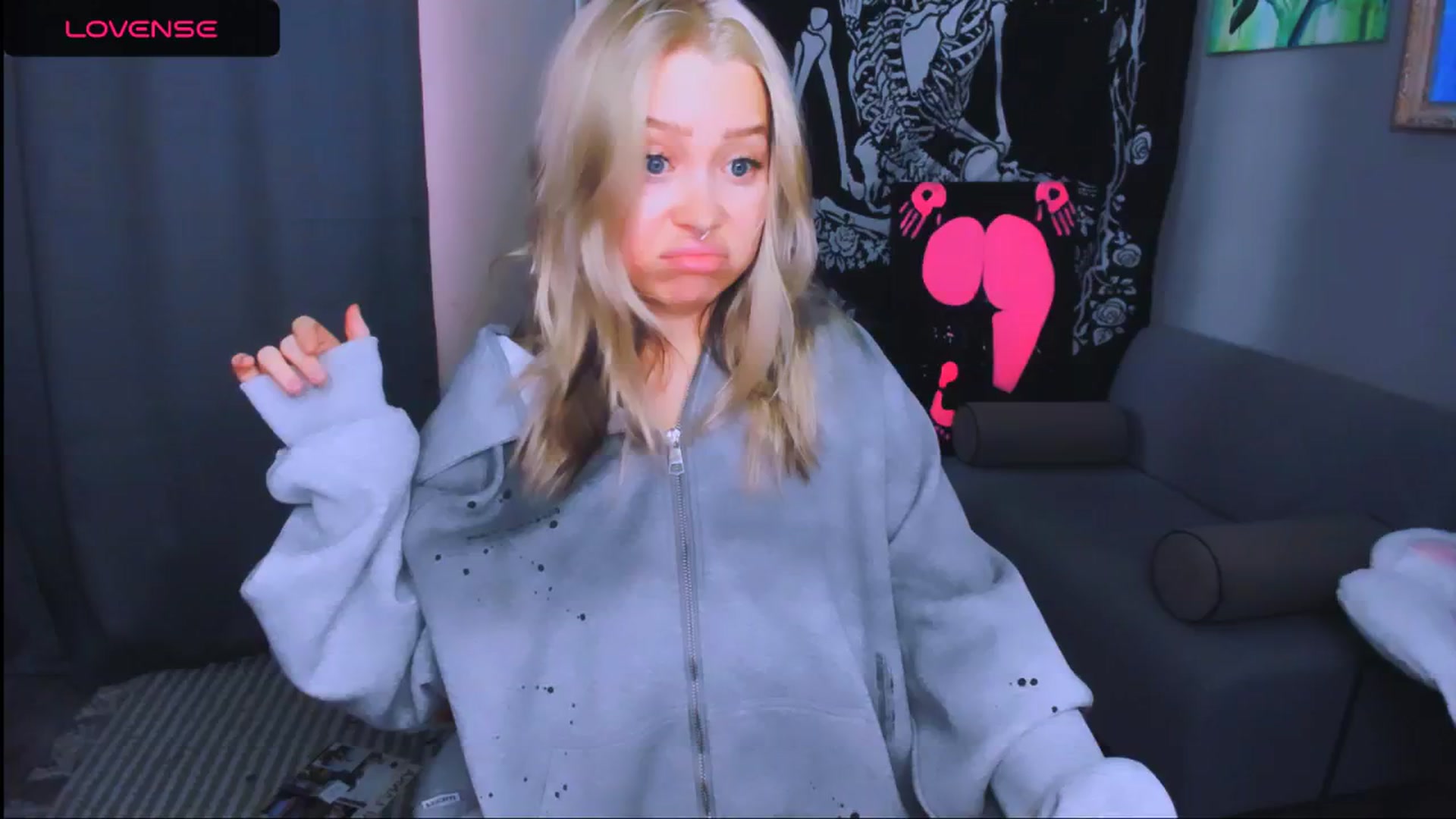 Gallery image thumbnail from MonaLauu's myfreecams stream on, 04/30/2026, 03:32 image 5 of 20