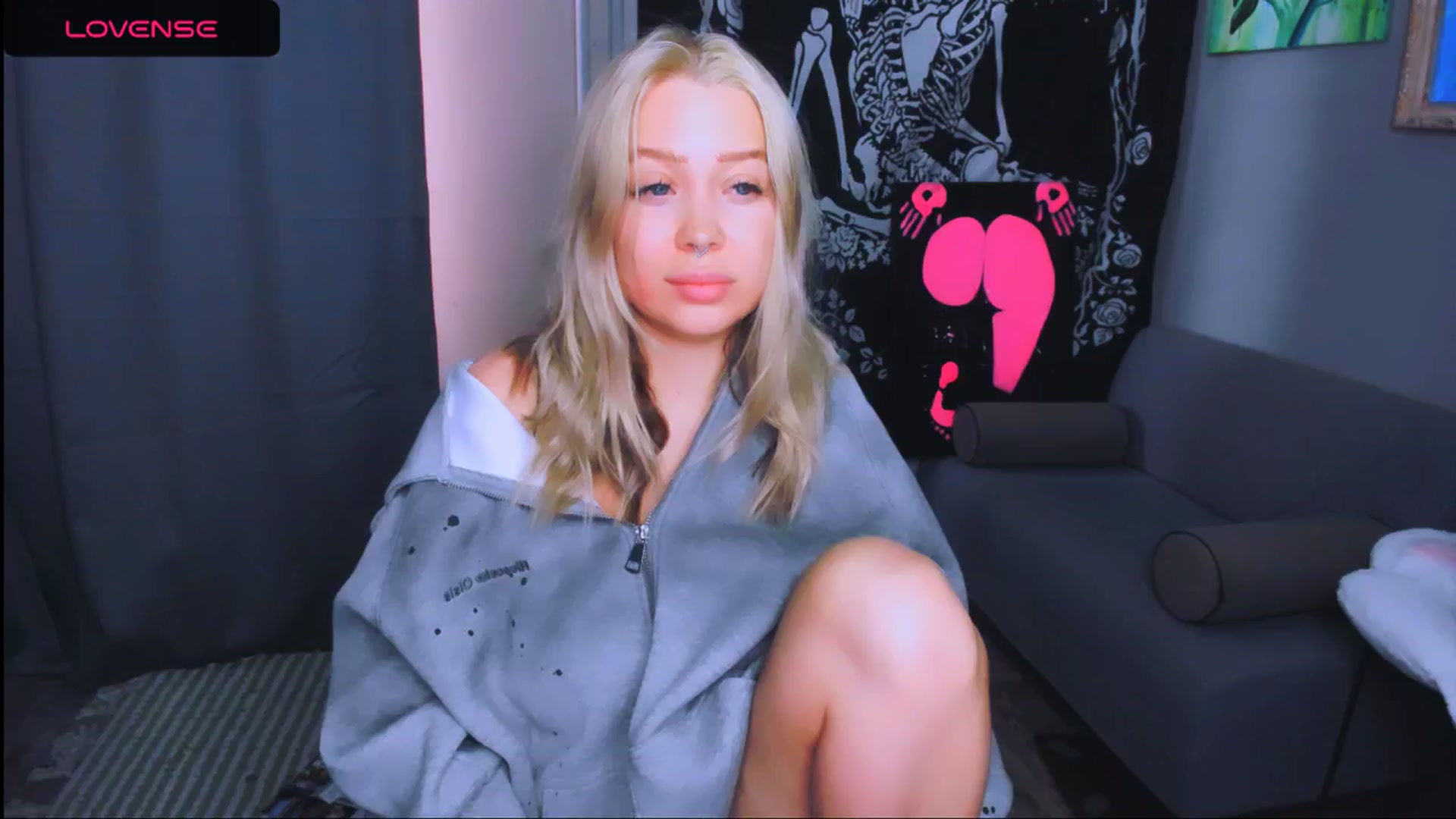 Gallery image thumbnail from MonaLauu's myfreecams stream on, 04/30/2026, 03:32 image 12 of 20