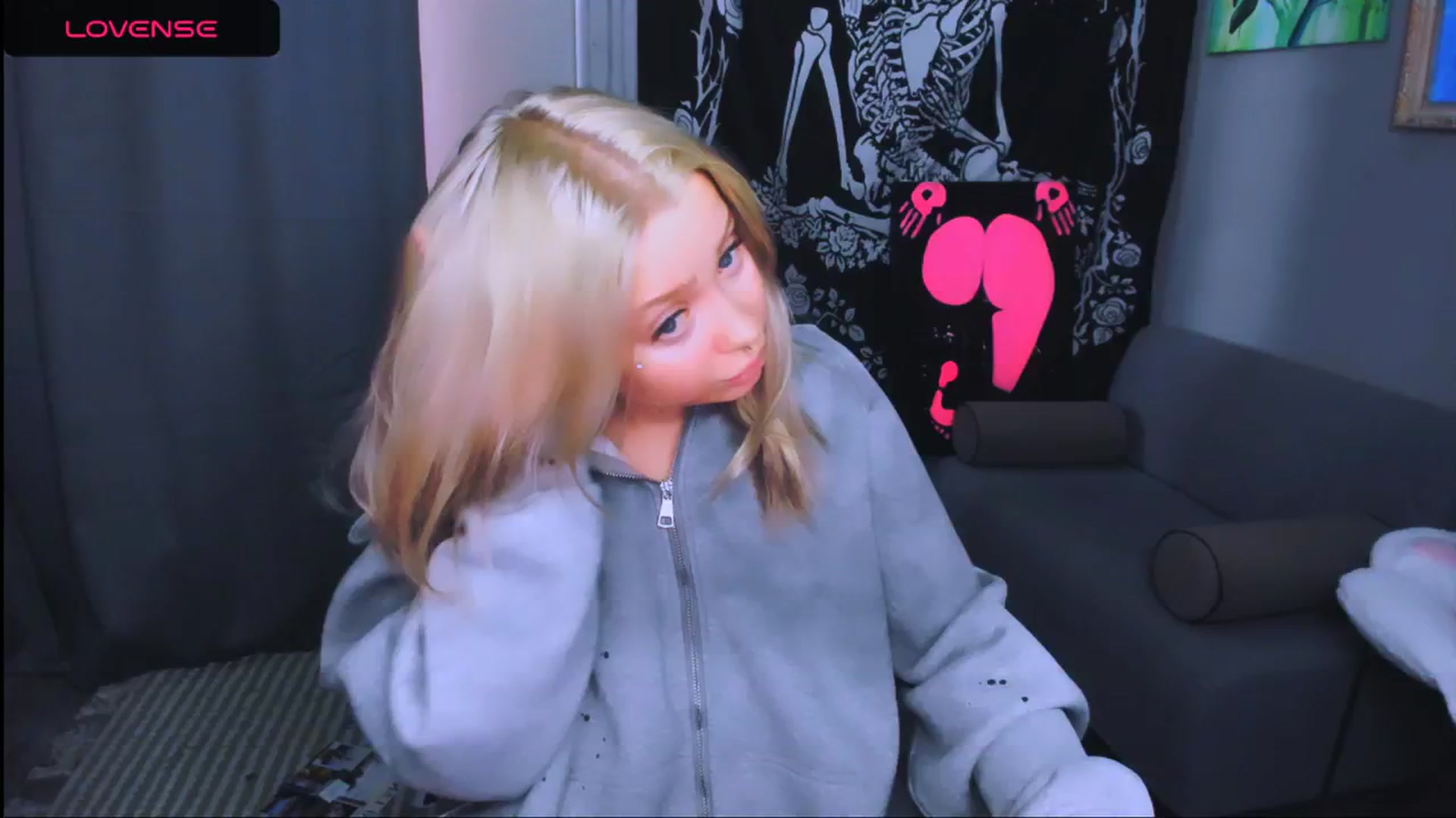 Gallery image thumbnail from MonaLauu's myfreecams stream on, 04/30/2026, 03:32 image 7 of 20