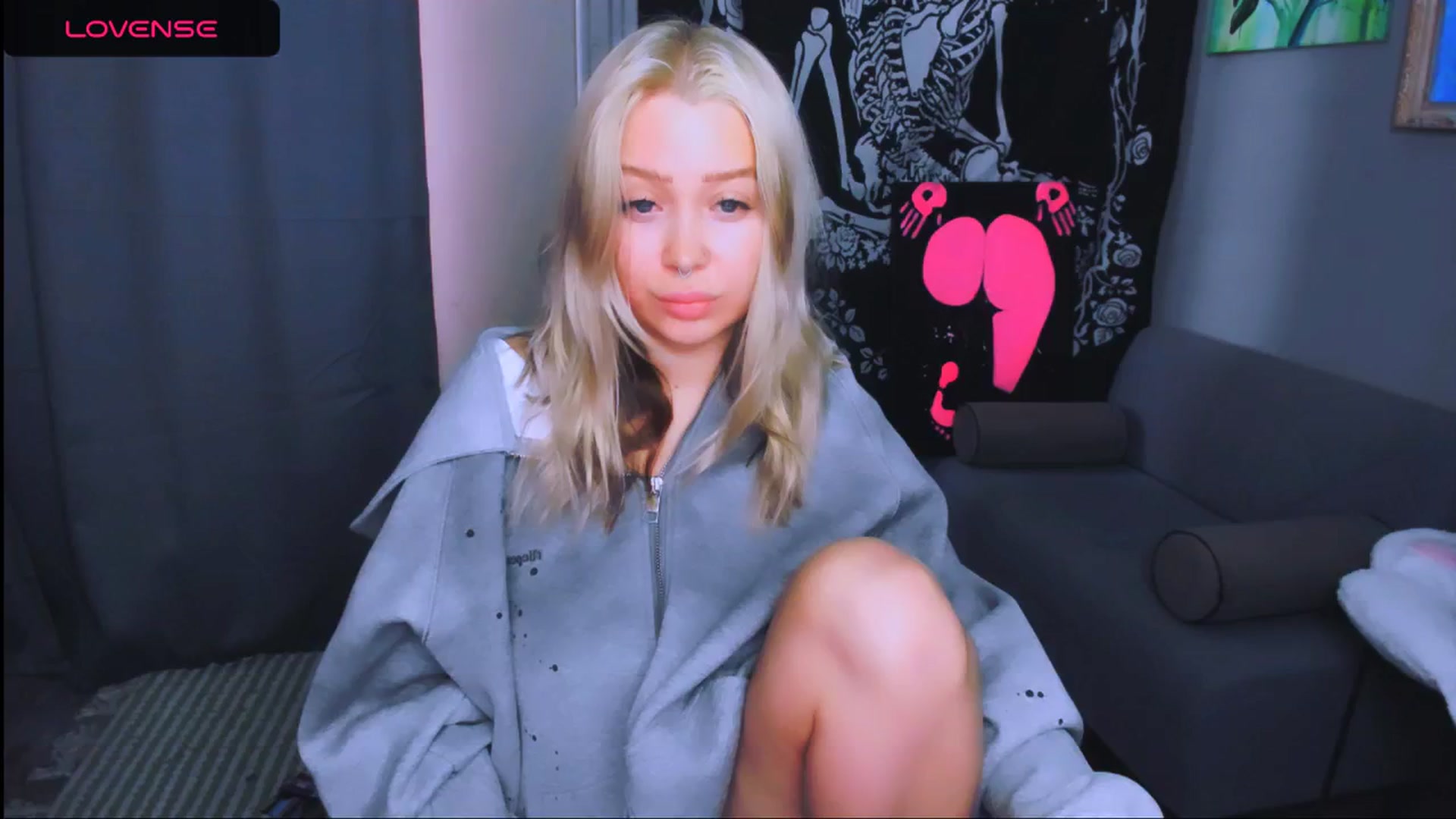 Gallery image thumbnail from MonaLauu's myfreecams stream on, 04/30/2026, 03:32 image 10 of 20