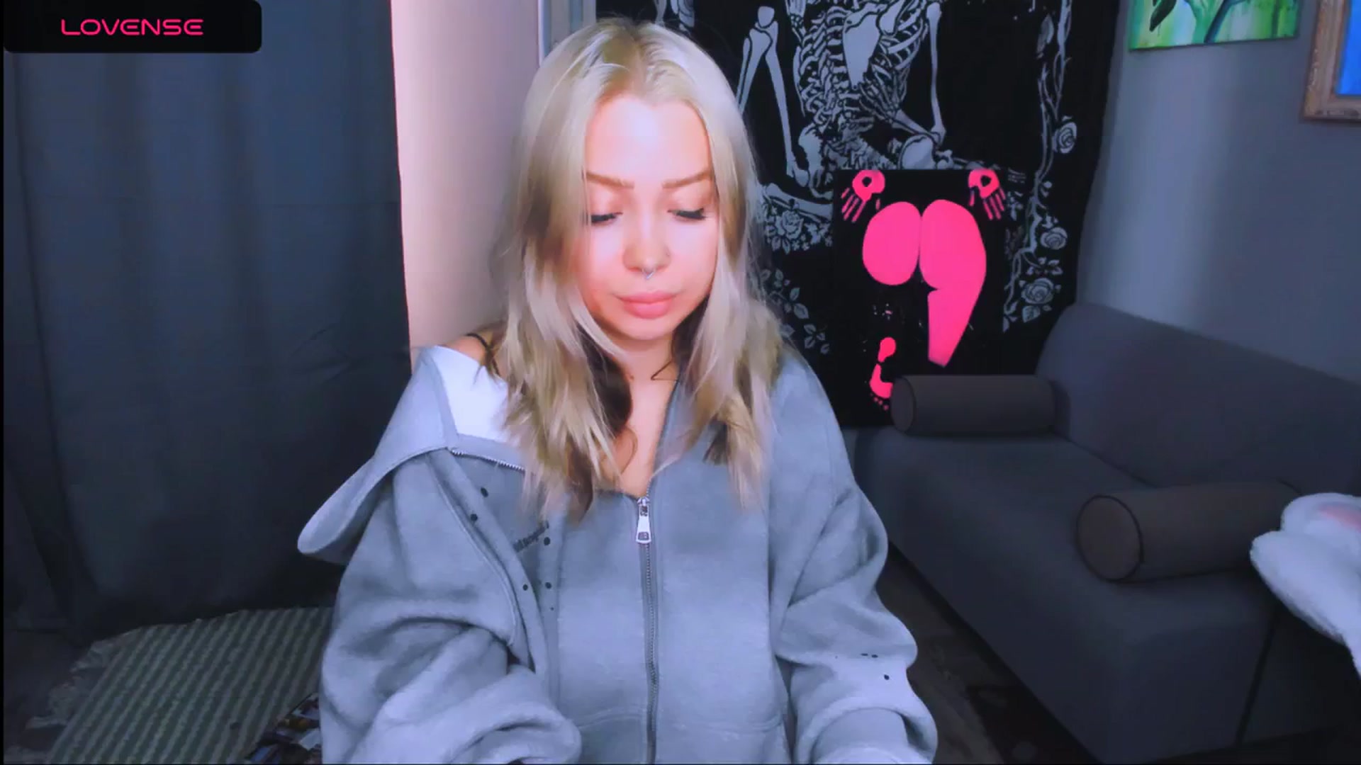 Gallery image thumbnail from MonaLauu's myfreecams stream on, 04/30/2026, 03:32 image 19 of 20