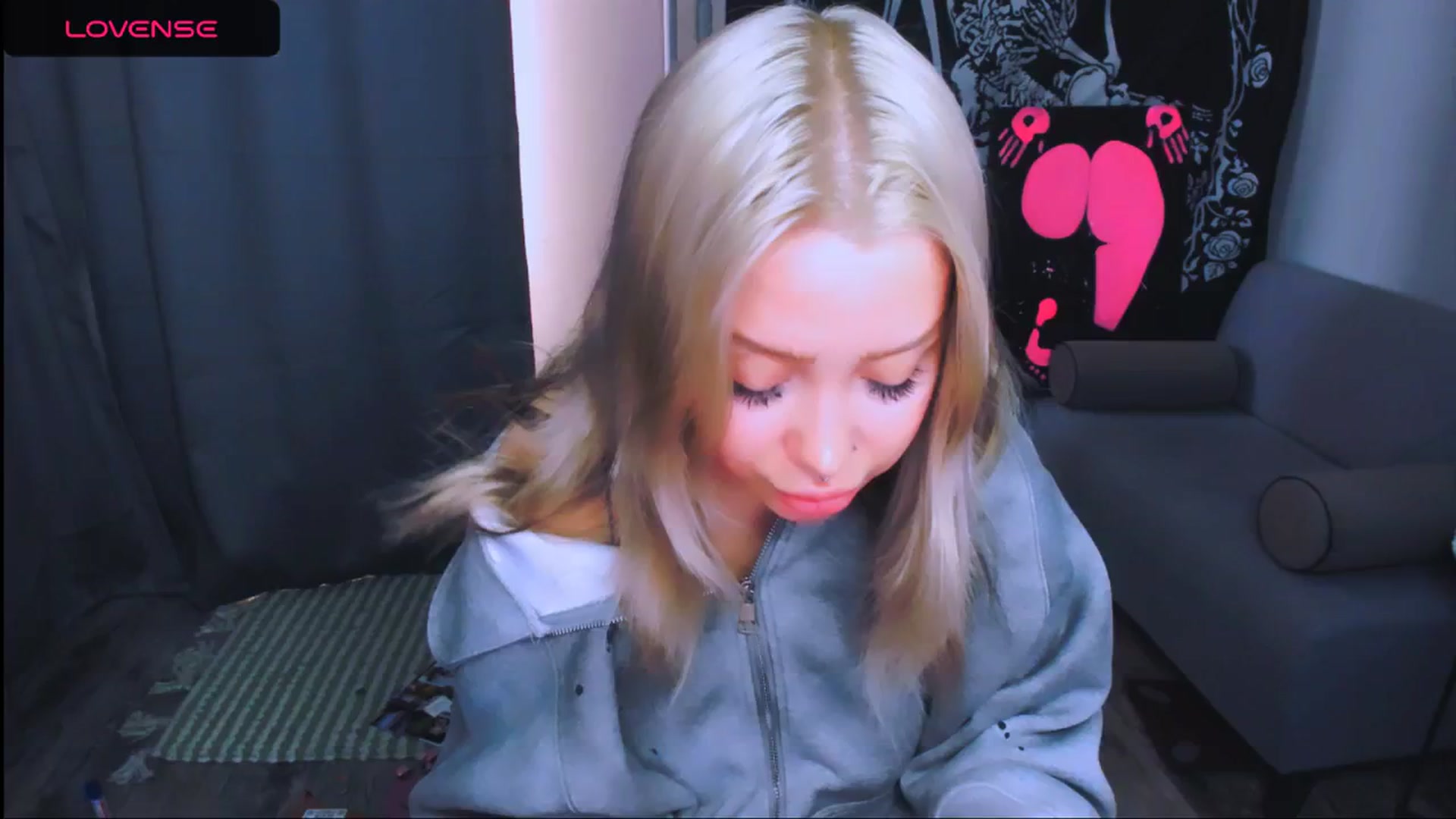 Gallery image thumbnail from MonaLauu's myfreecams stream on, 04/30/2026, 04:12 image 11 of 20