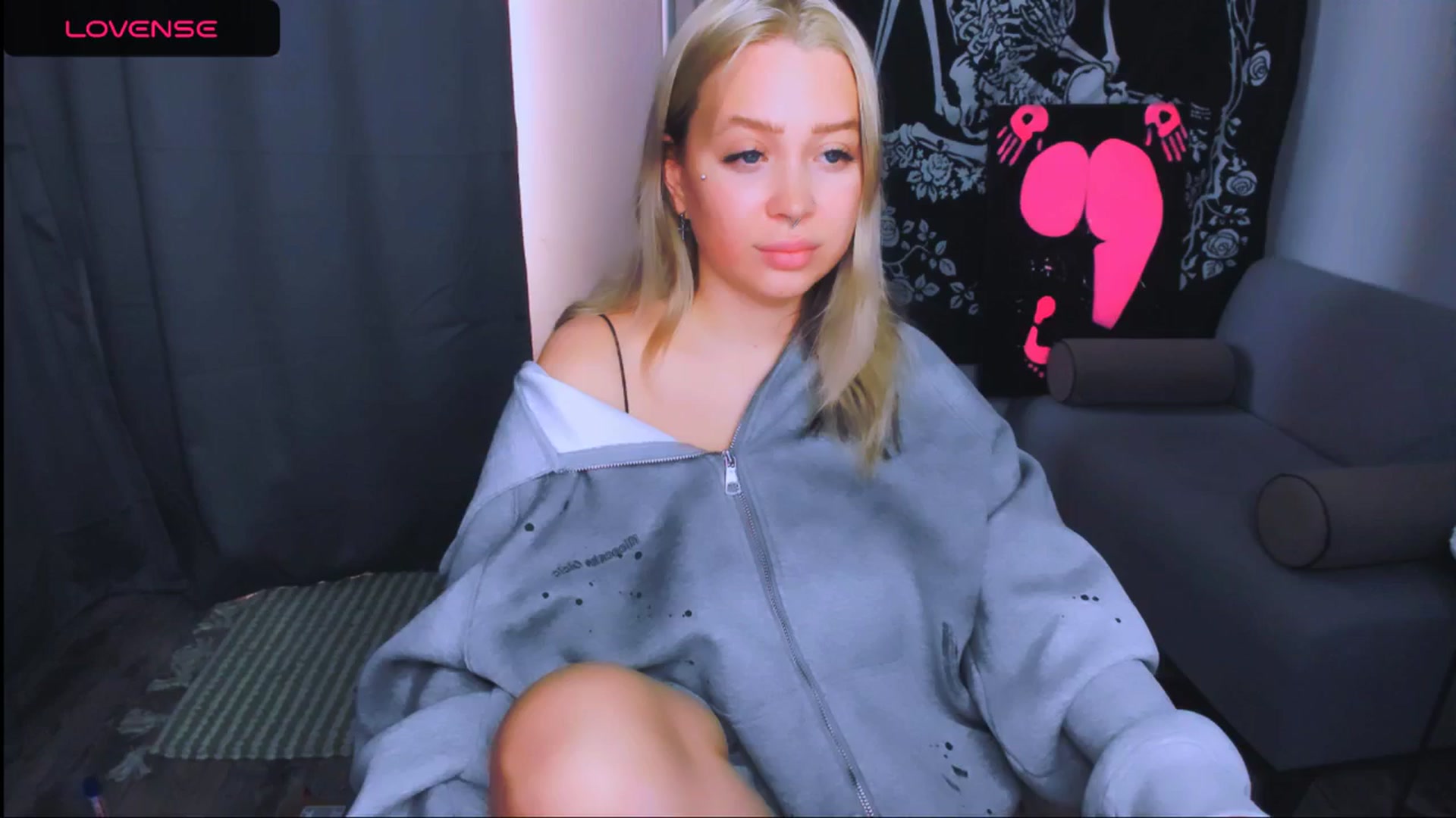Gallery image thumbnail from MonaLauu's myfreecams stream on, 04/30/2026, 04:12 image 18 of 20