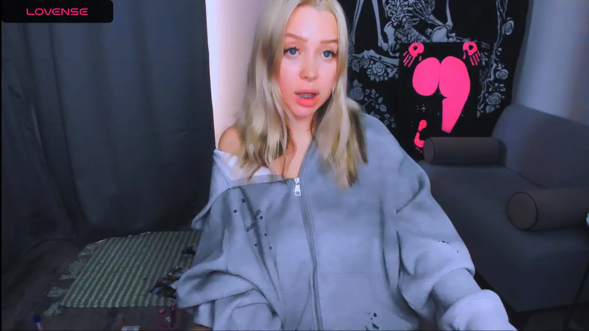 Gallery image thumbnail from MonaLauu's myfreecams stream on, 04/30/2026, 04:12 image 20 of 20