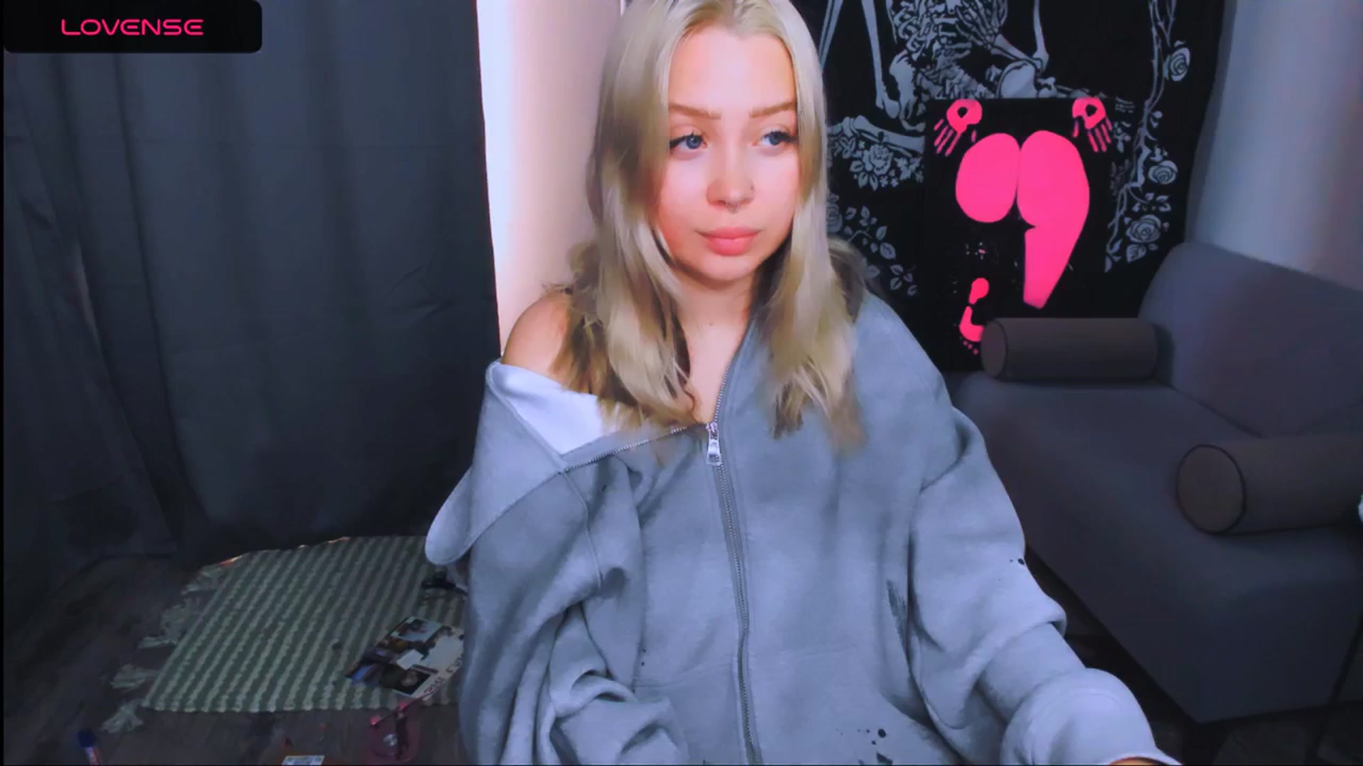 Gallery image thumbnail from MonaLauu's myfreecams stream on, 04/30/2026, 04:12 image 13 of 20