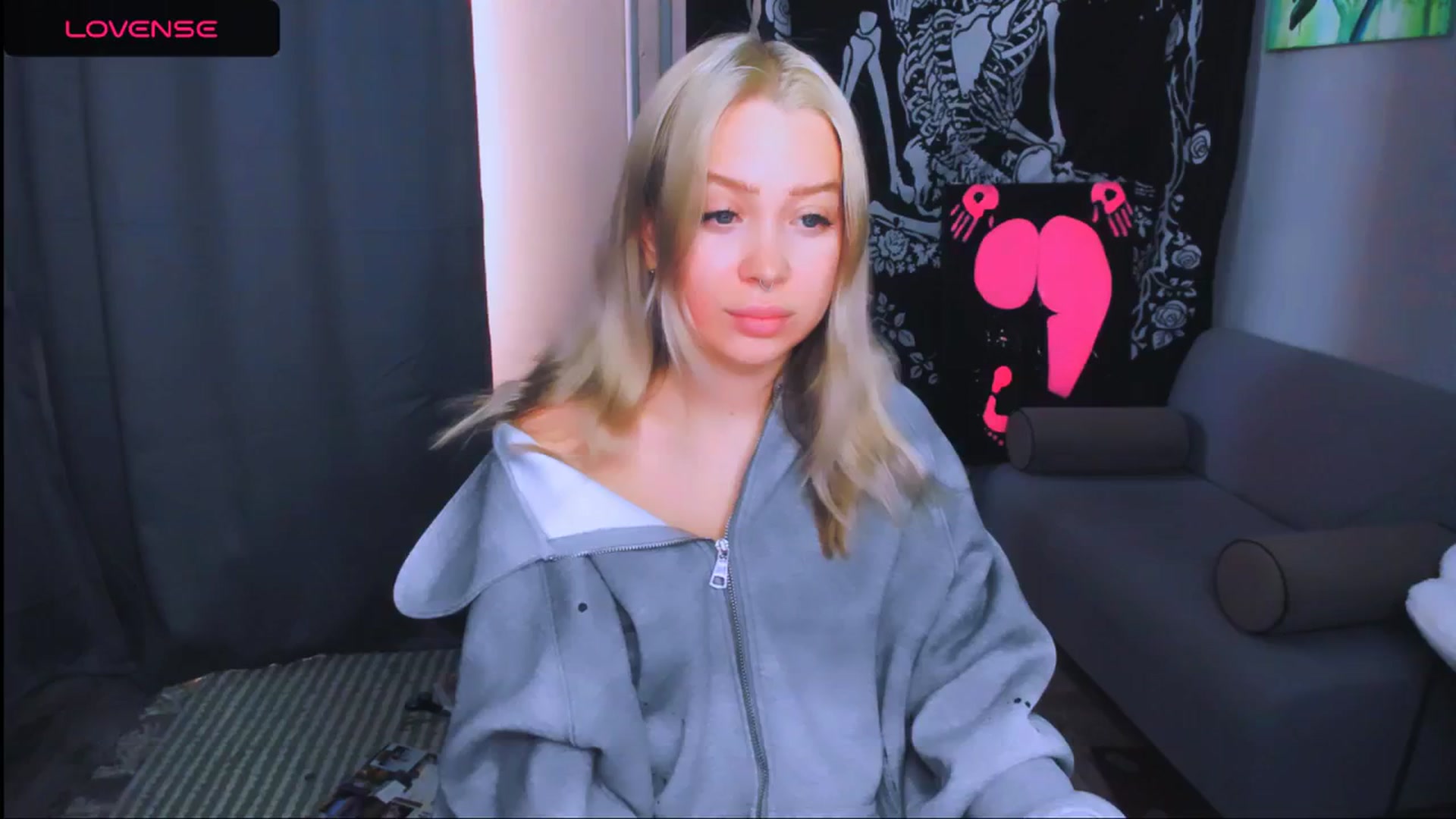 Gallery image thumbnail from MonaLauu's myfreecams stream on, 04/30/2026, 04:12 image 6 of 20