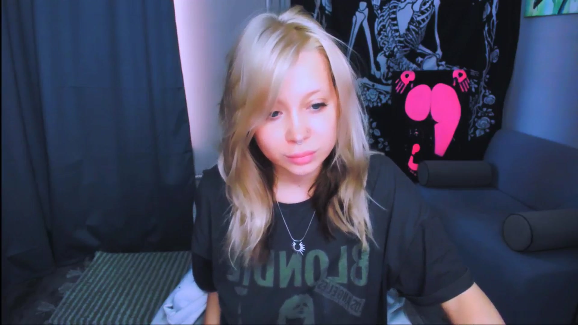 Gallery image thumbnail from MonaLauu's myfreecams stream on, 05/02/2026, 03:31 image 17 of 20