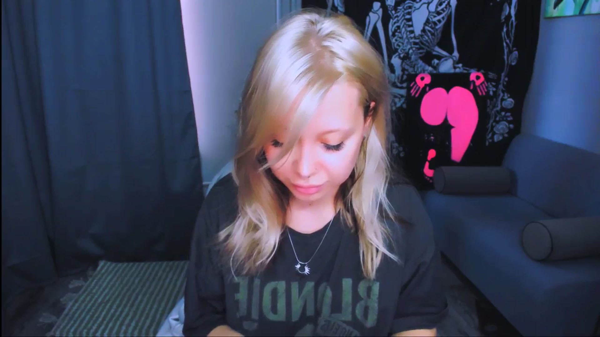 Gallery image thumbnail from MonaLauu's myfreecams stream on, 05/02/2026, 03:31 image 19 of 20