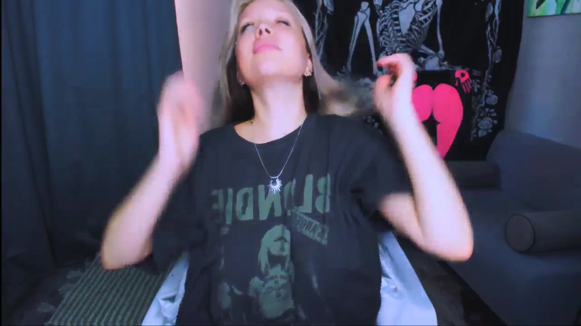 Gallery image thumbnail from MonaLauu's myfreecams stream on, 05/02/2026, 03:31 image 8 of 20