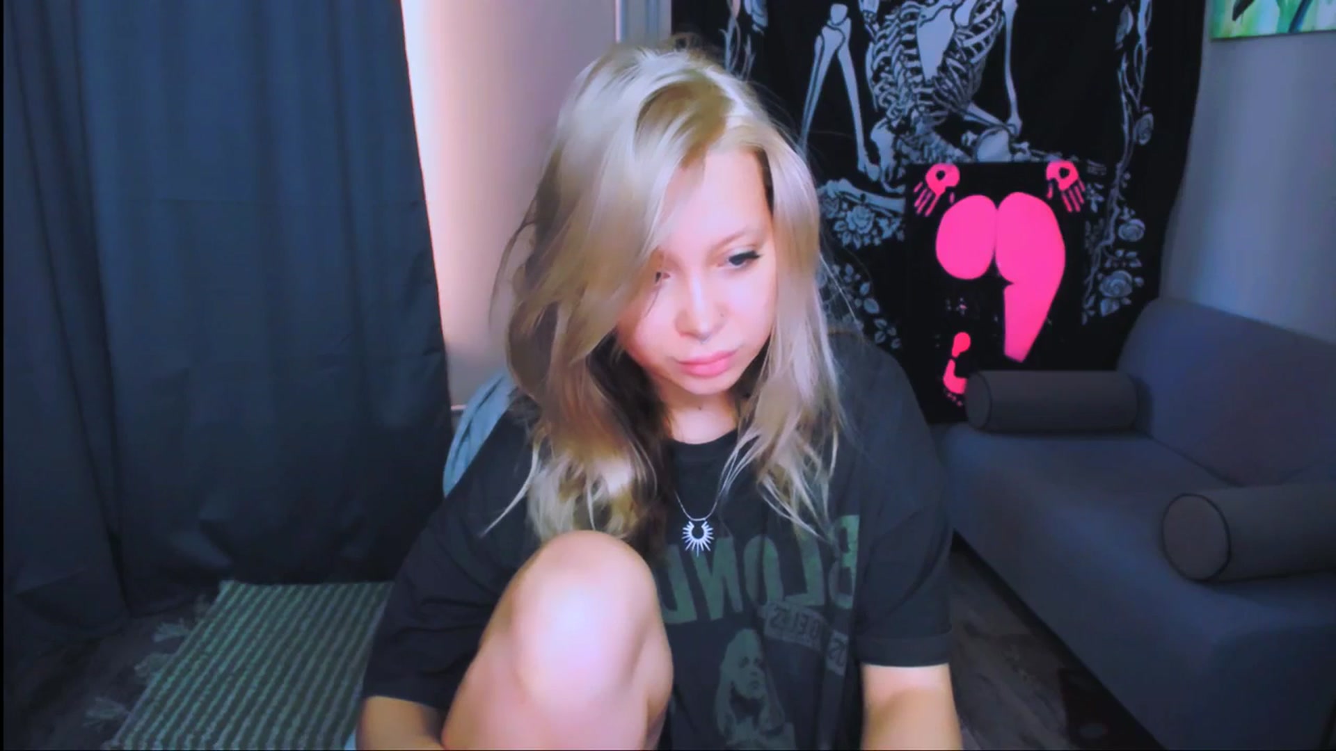 Gallery image thumbnail from MonaLauu's myfreecams stream on, 05/02/2026, 03:31 image 10 of 20